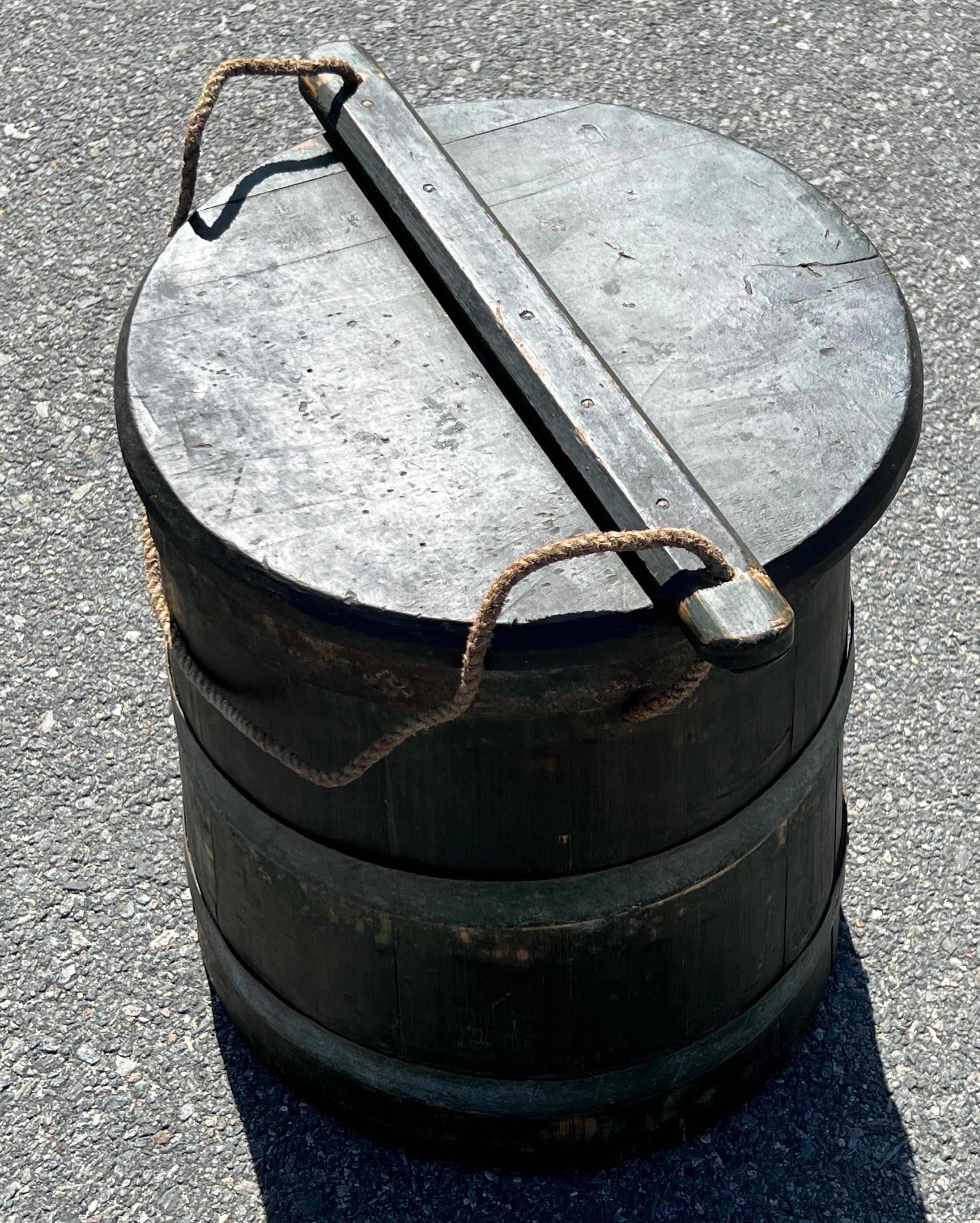 Hand-Crafted Large 19th Century Wooden Bucket in Green Paint For Sale