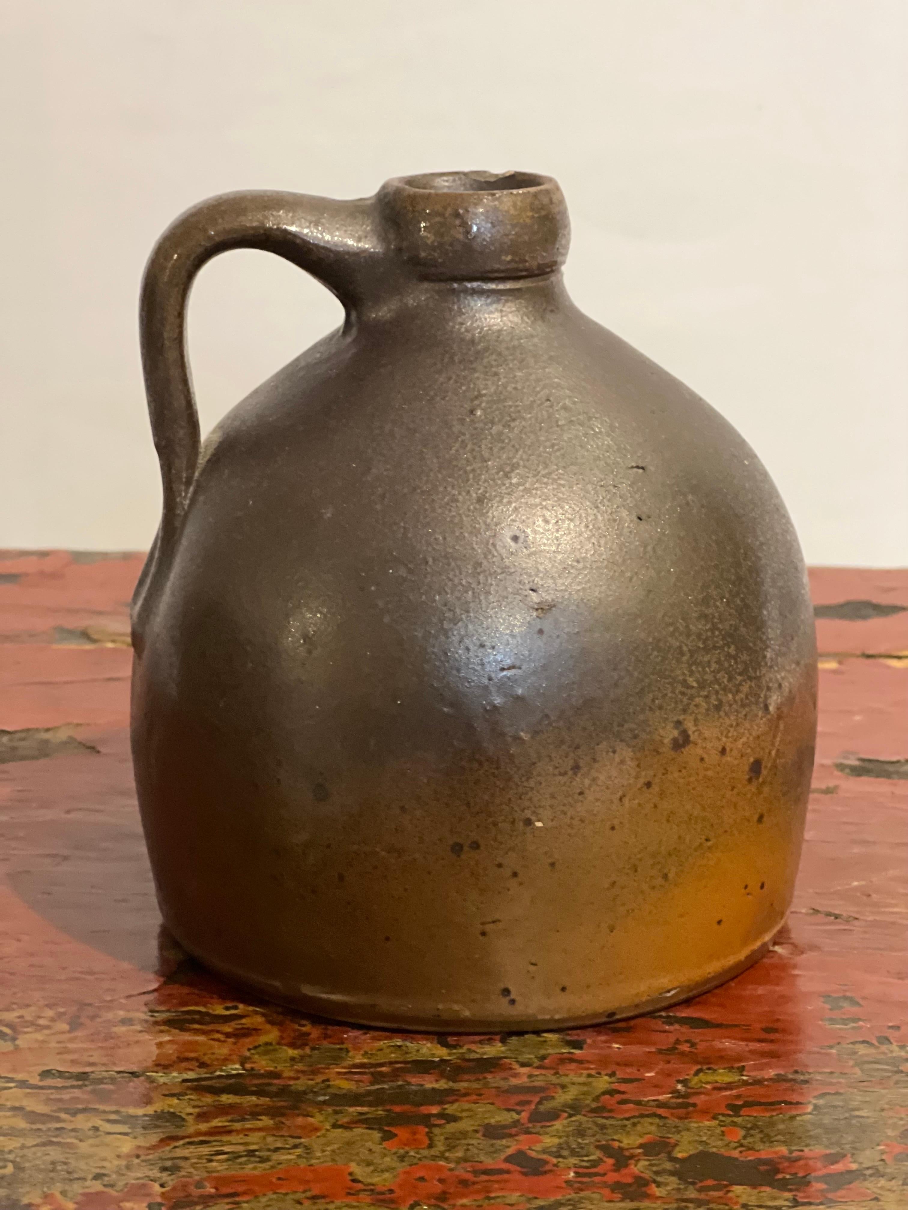 Antike Salzglasierte Steingutkrüge und Schwarzingflasche aus dem 19. Jahrhundert, Set im Angebot 1
