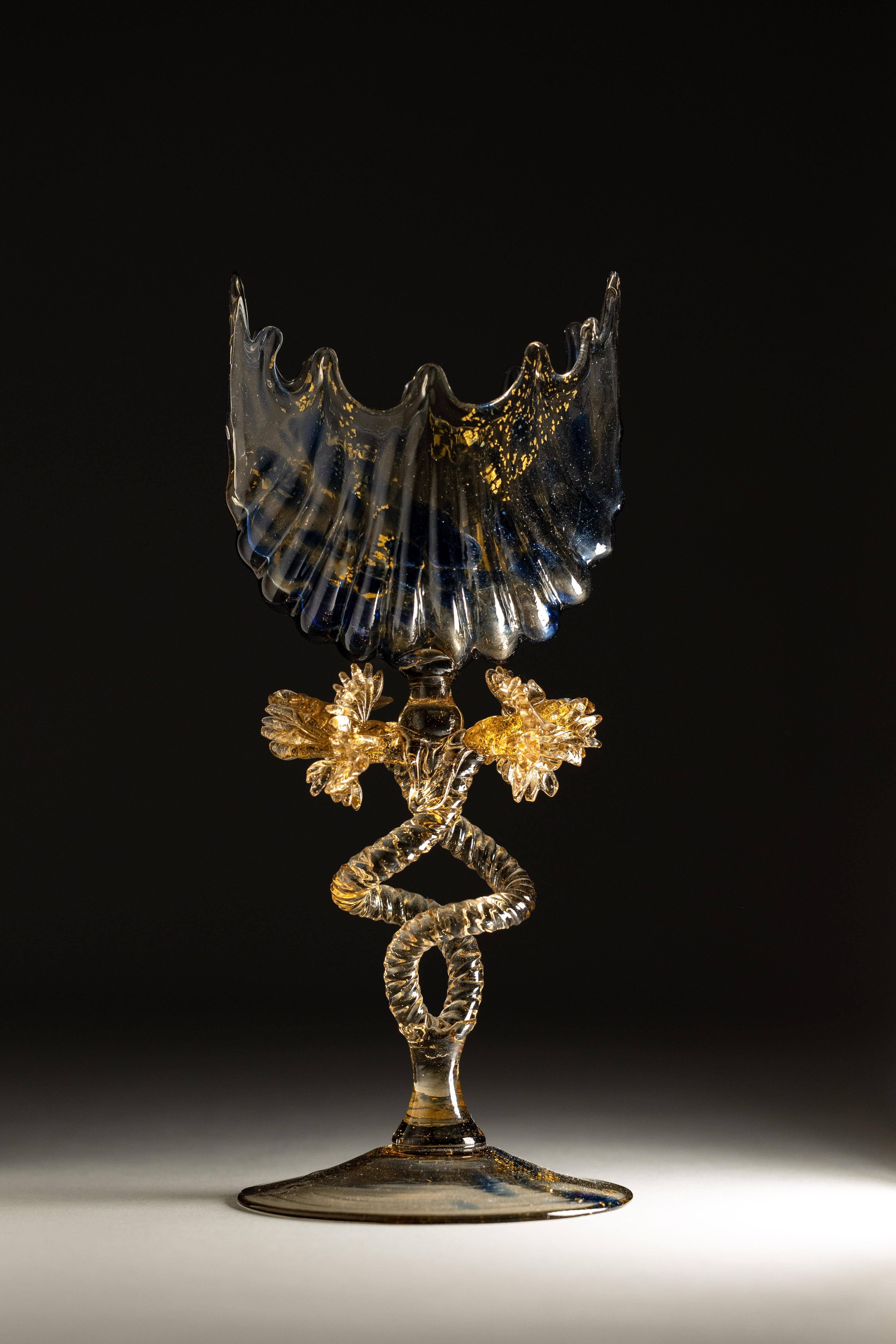 19th Century Salviati Venetian Murano Glass Goblet In Excellent Condition For Sale In Fort Lauderdale, FL