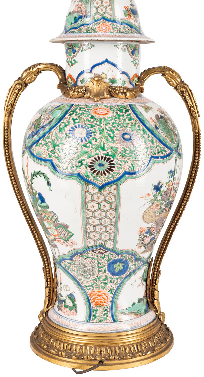 Exportation chinoise vase / Lampe du 19ème siècle de style Samson:: Famille Verte en vente