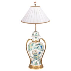 vase / Lampe du 19ème siècle de style Samson:: Famille Verte