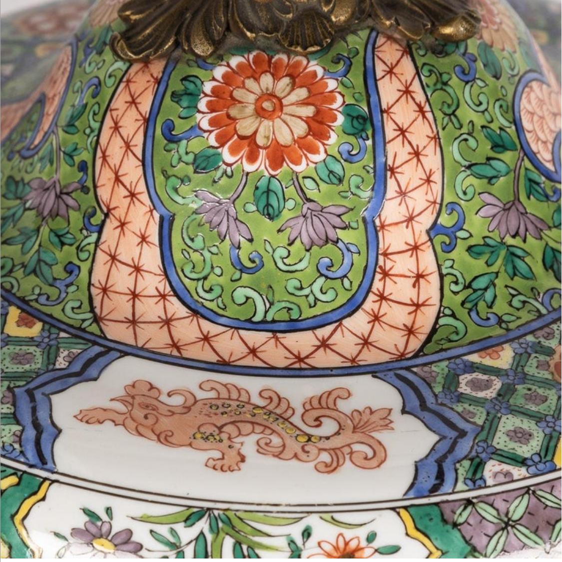 19. Jahrhundert Samson Porzellan bedeckt Vase oder Potpourri Jar (Louis XV.) im Angebot