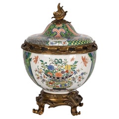 19th Century Samson Porcelain Covered Vase or Potpourri Jar