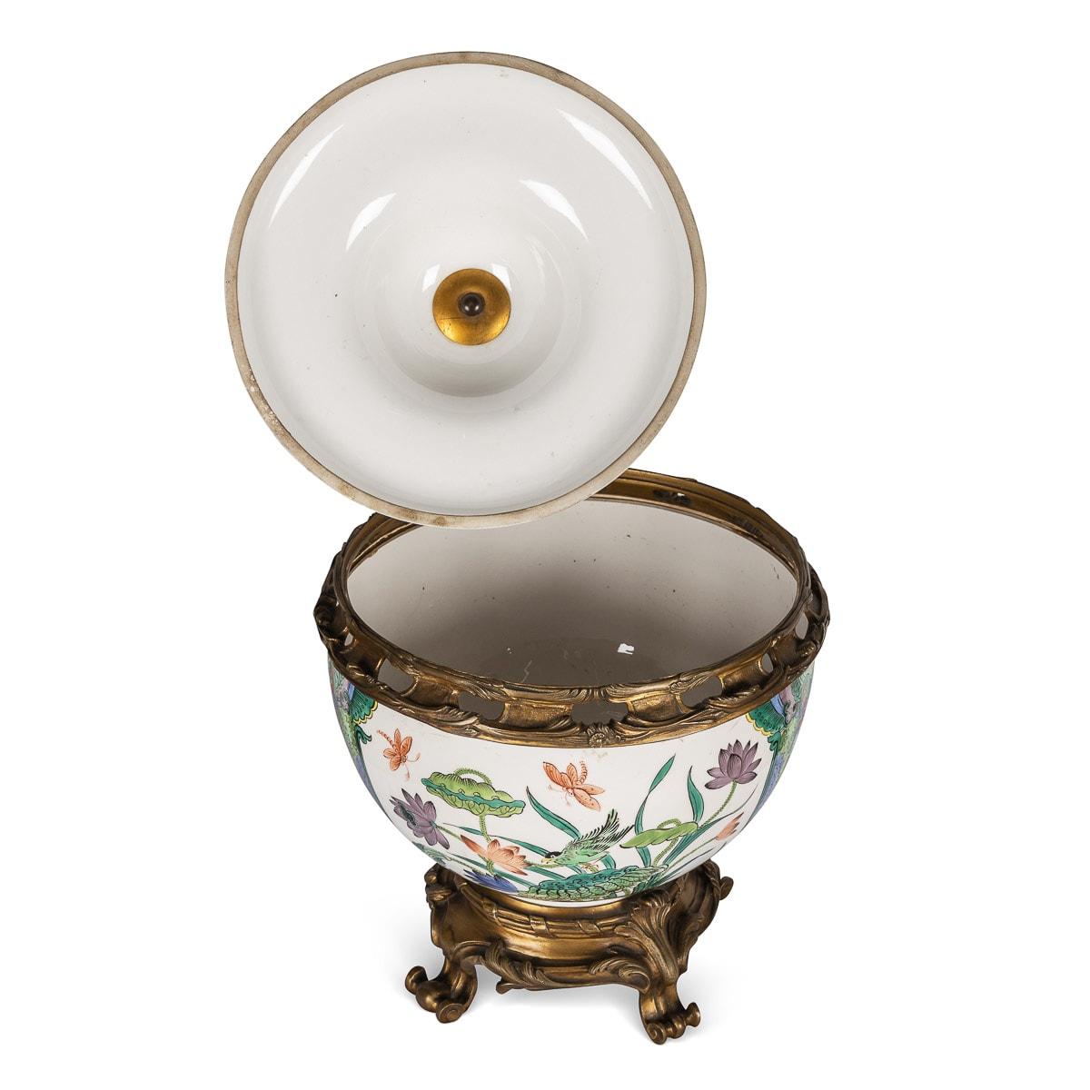 19th Century Samson Porcelain Vase & Cover Mounted on Ormolu, C.1880 For Sale 2
