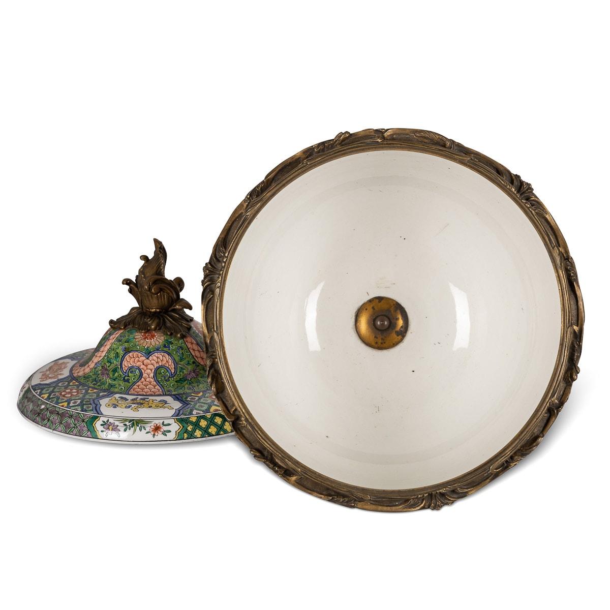 19th Century Samson Porcelain Vase & Cover Mounted on Ormolu, C.1880 For Sale 3