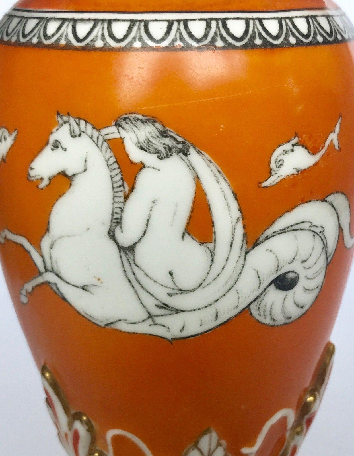 English 19th Century Samuel Alcock Neoclassical Porcelain Vase