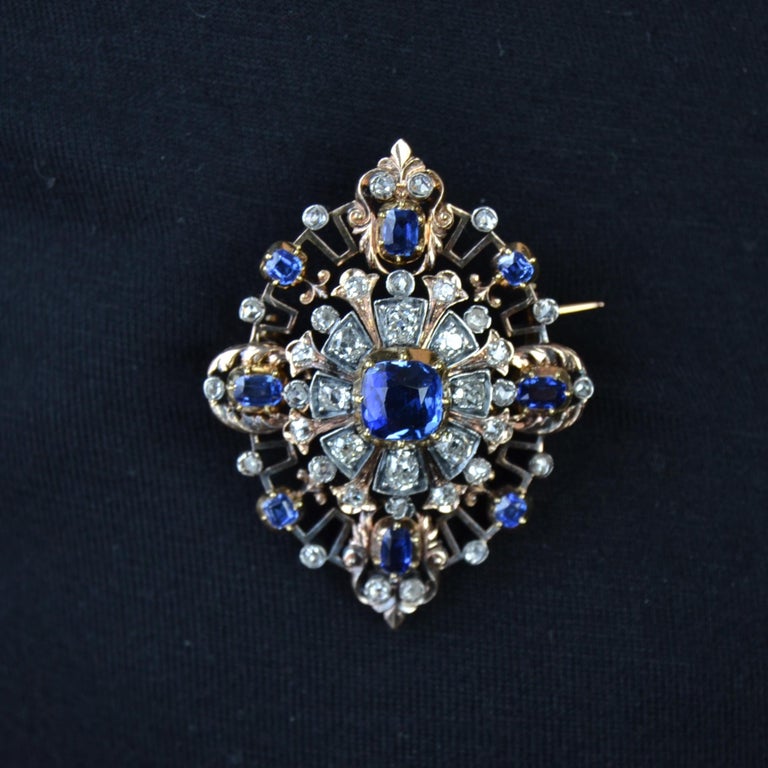 19th Century Sapphire Diamond 18 Karat Yellow Gold Silver Transformation Brooch For Sale 9