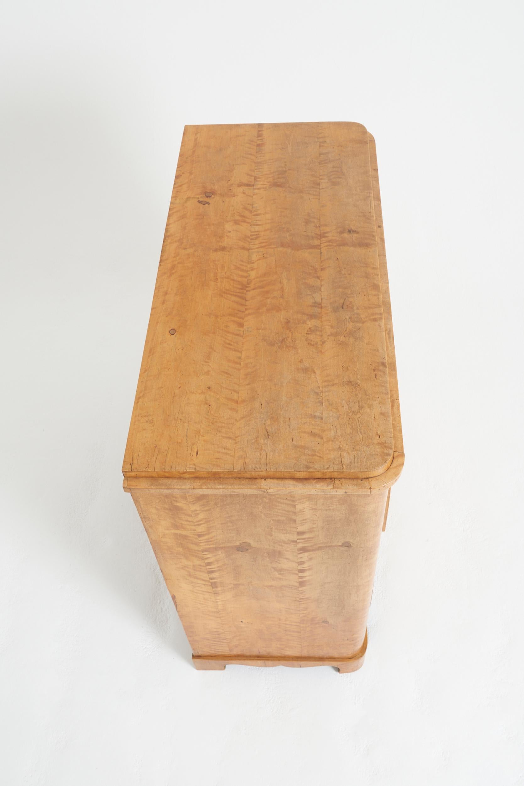 19th Century Satin Birch Chest of Drawers 14