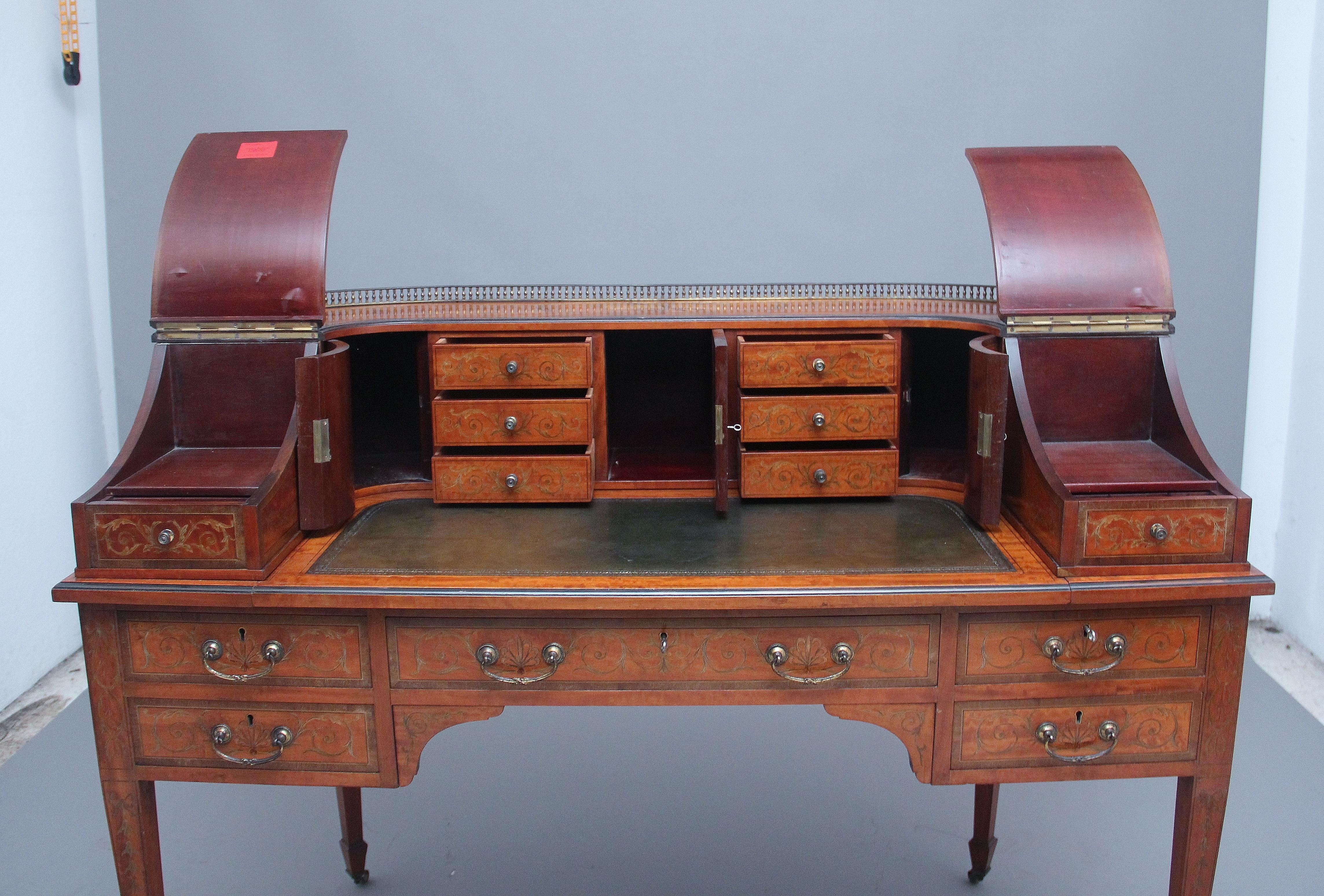 Carlton House-Schreibtisch aus Seidenholz mit Intarsien aus dem 19. Jahrhundert (Britisch) im Angebot