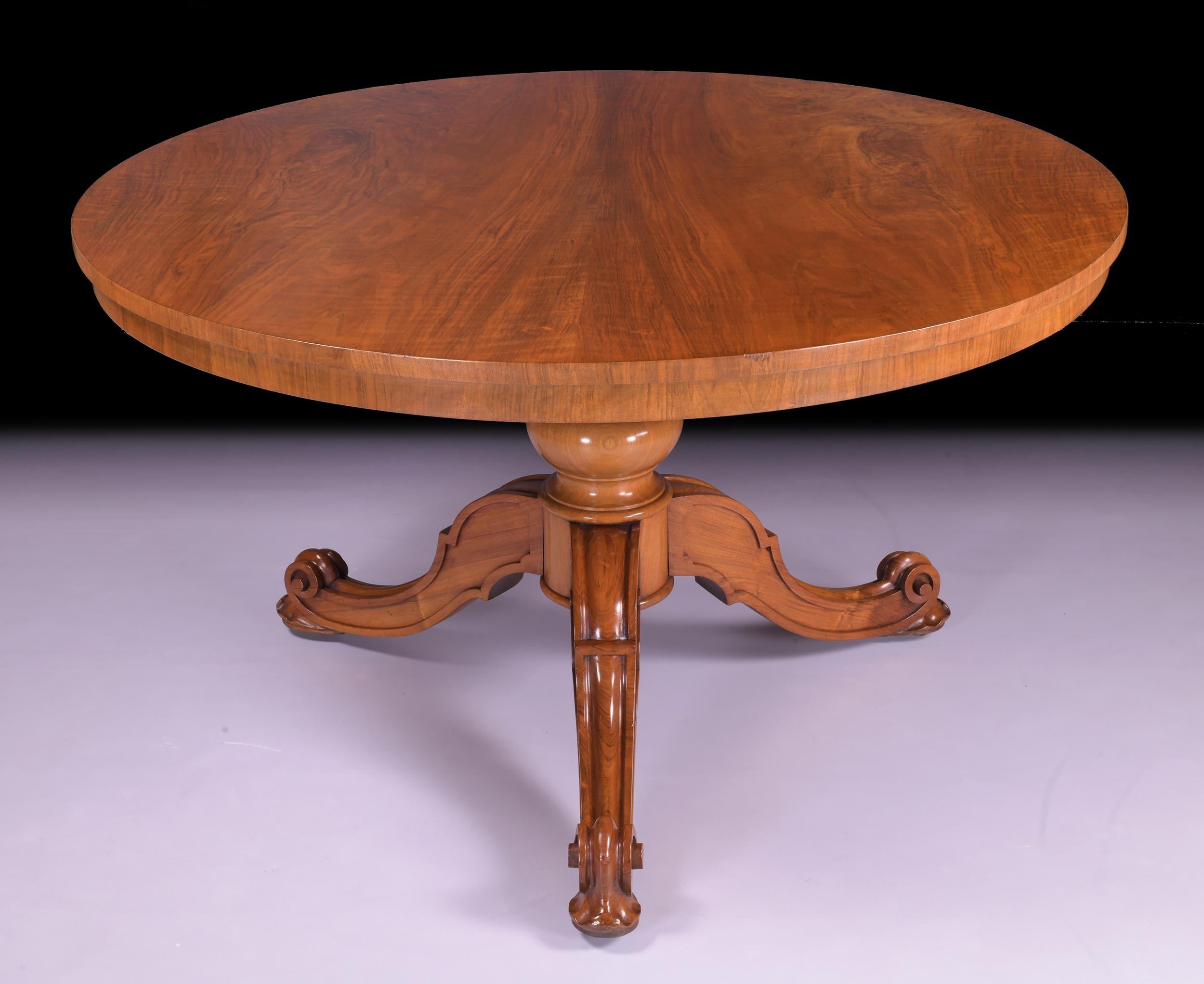Citronnier Table centrale en bois de citronnier du 19ème siècle estampillée Holland & Sons en vente