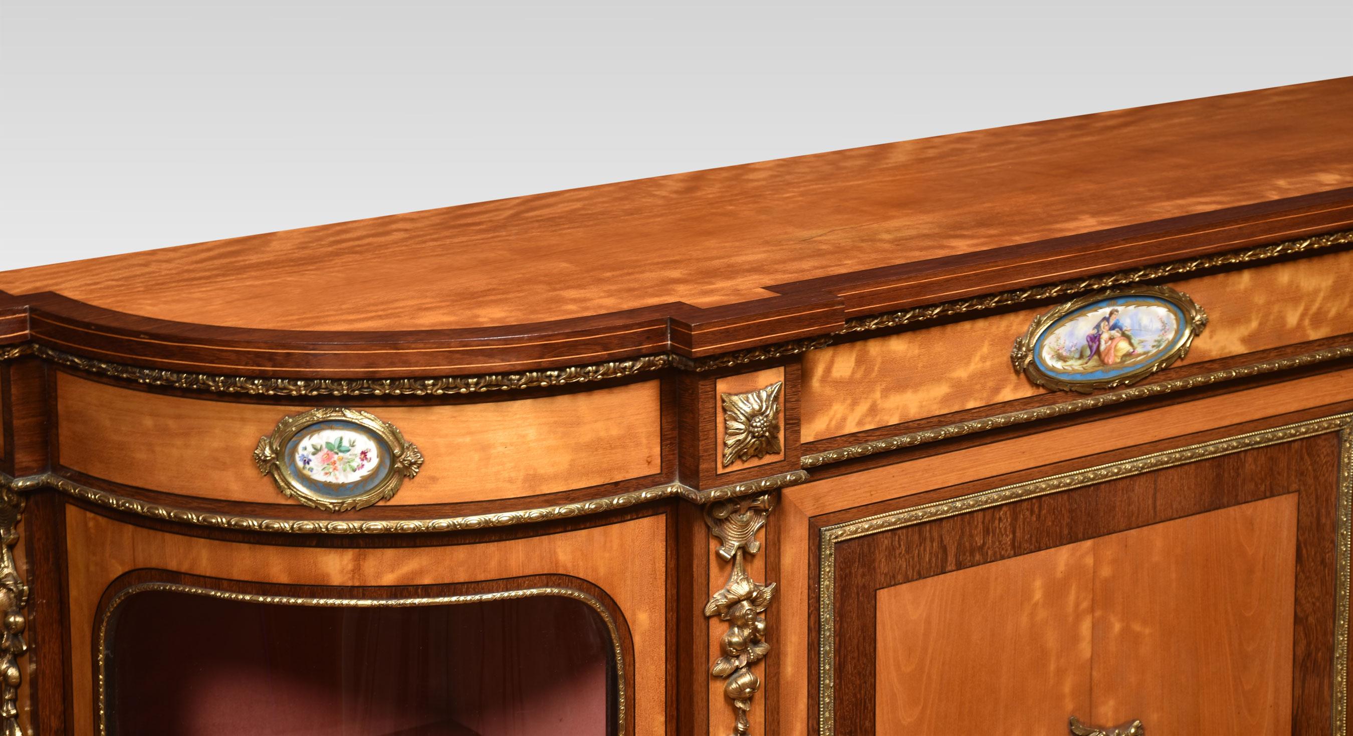 Credenza in legno satinato del XIX secolo in vendita 6