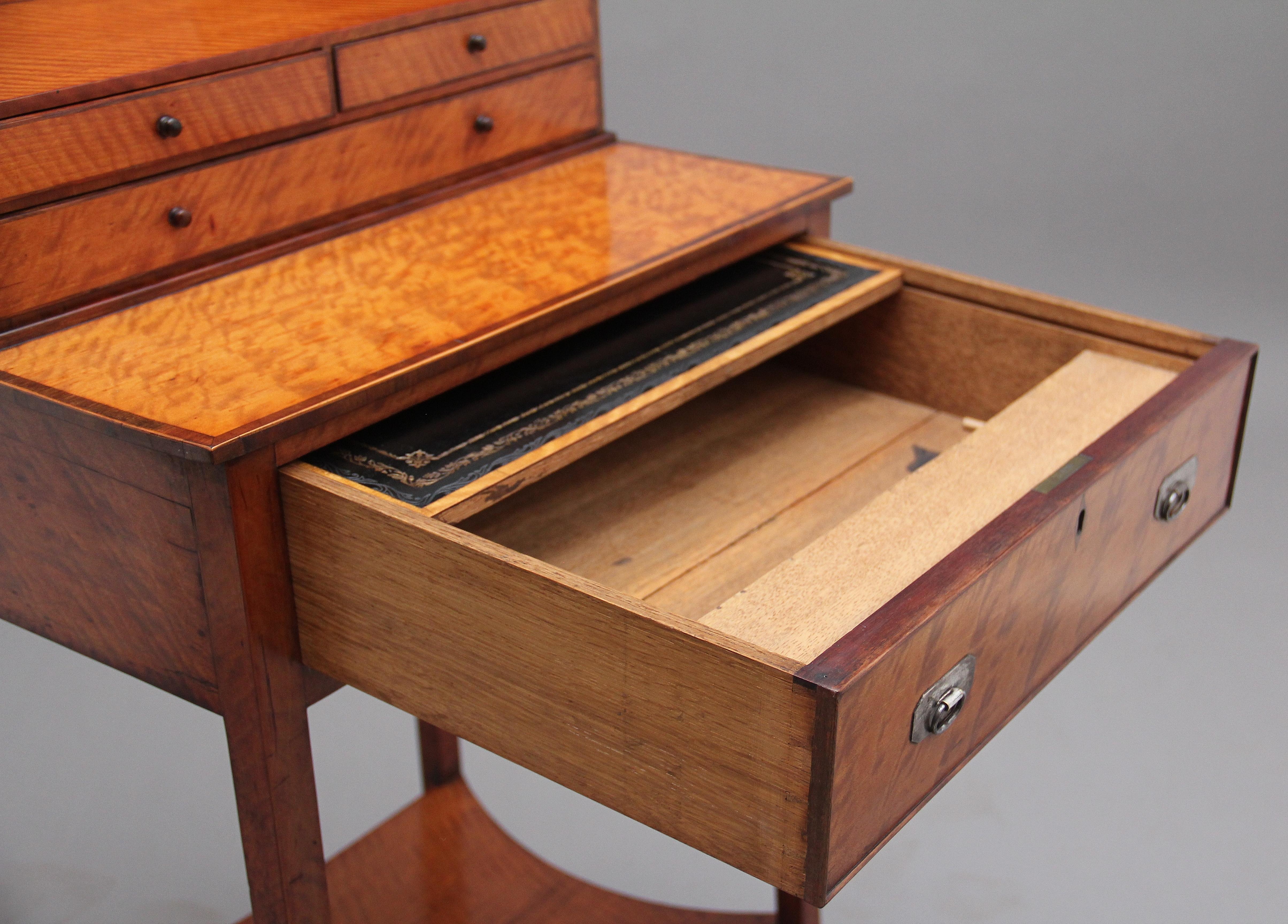 Schreibtisch für Damen aus Seidenholz im Sheraton-Stil des 19. Jahrhunderts im Angebot 5