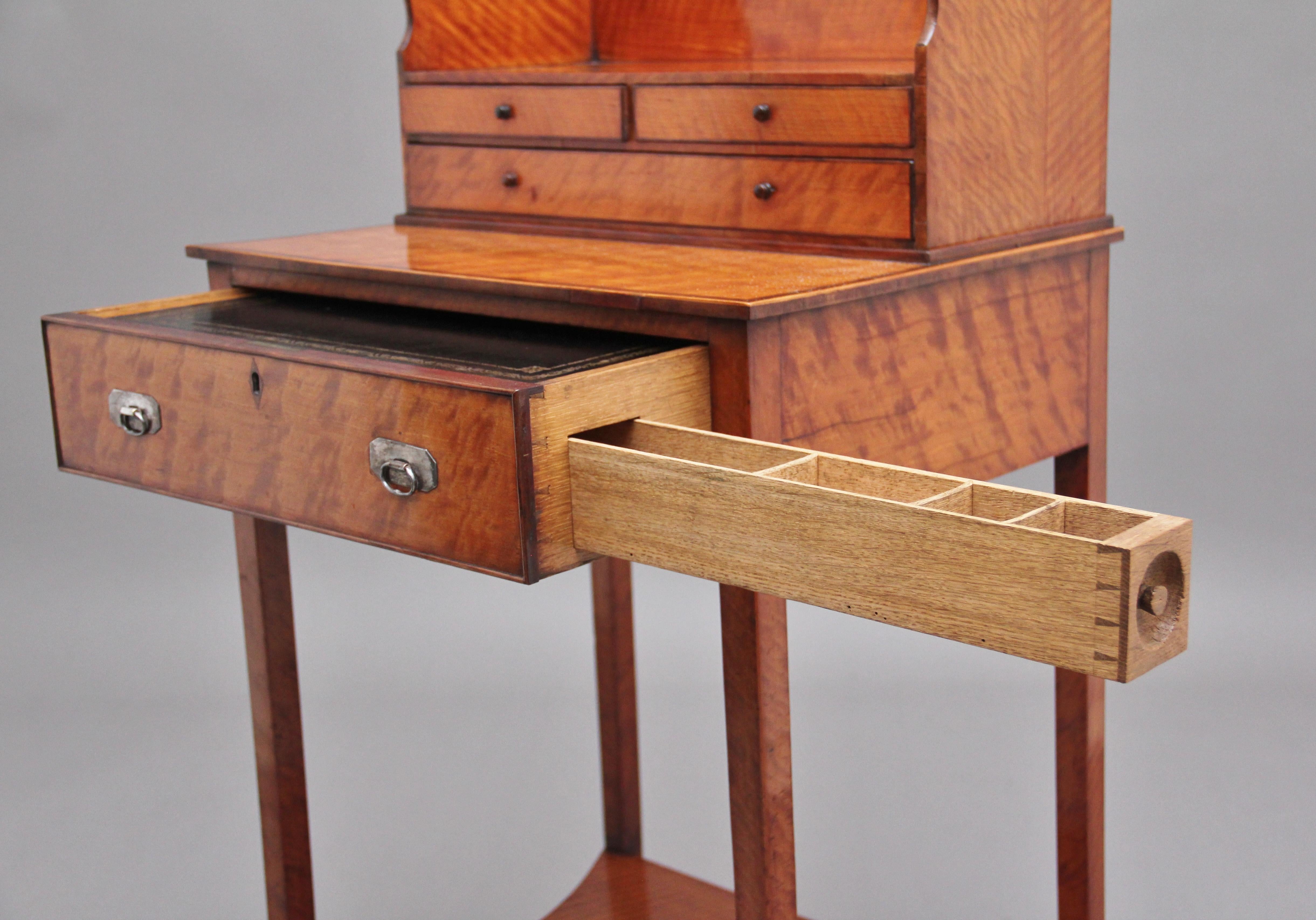 Schreibtisch für Damen aus Seidenholz im Sheraton-Stil des 19. Jahrhunderts im Angebot 7
