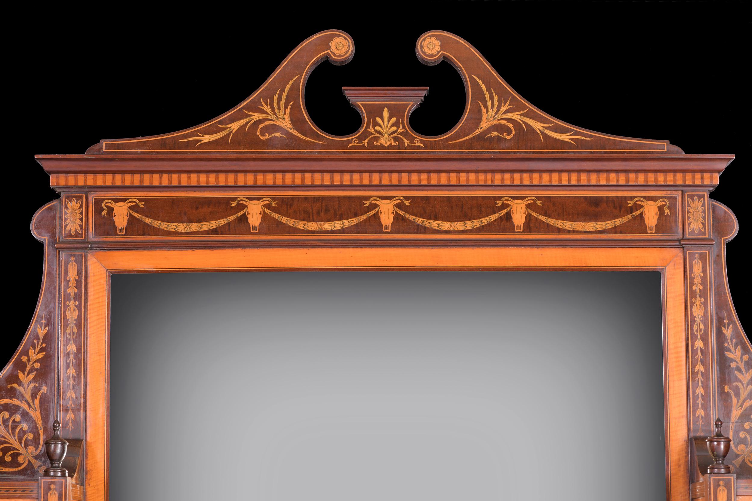 Tardo vittoriano Chiffoniera in raso e mogano del XIX secolo attribuita a Wright and Mansfield in vendita