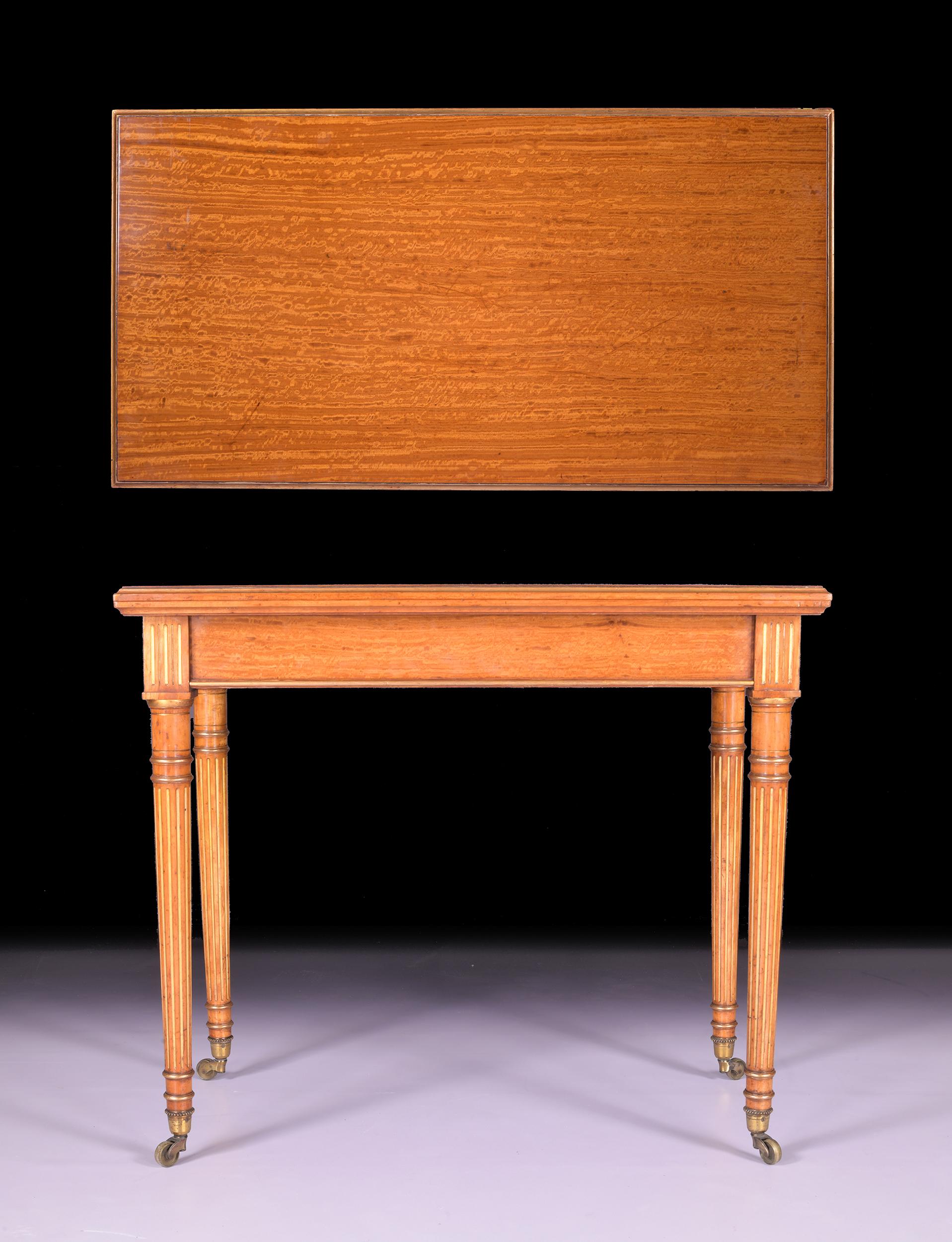 Victorien Table de jeu en bois de satin et partiellement dorée du 19ème siècle par Holland & Sons en vente
