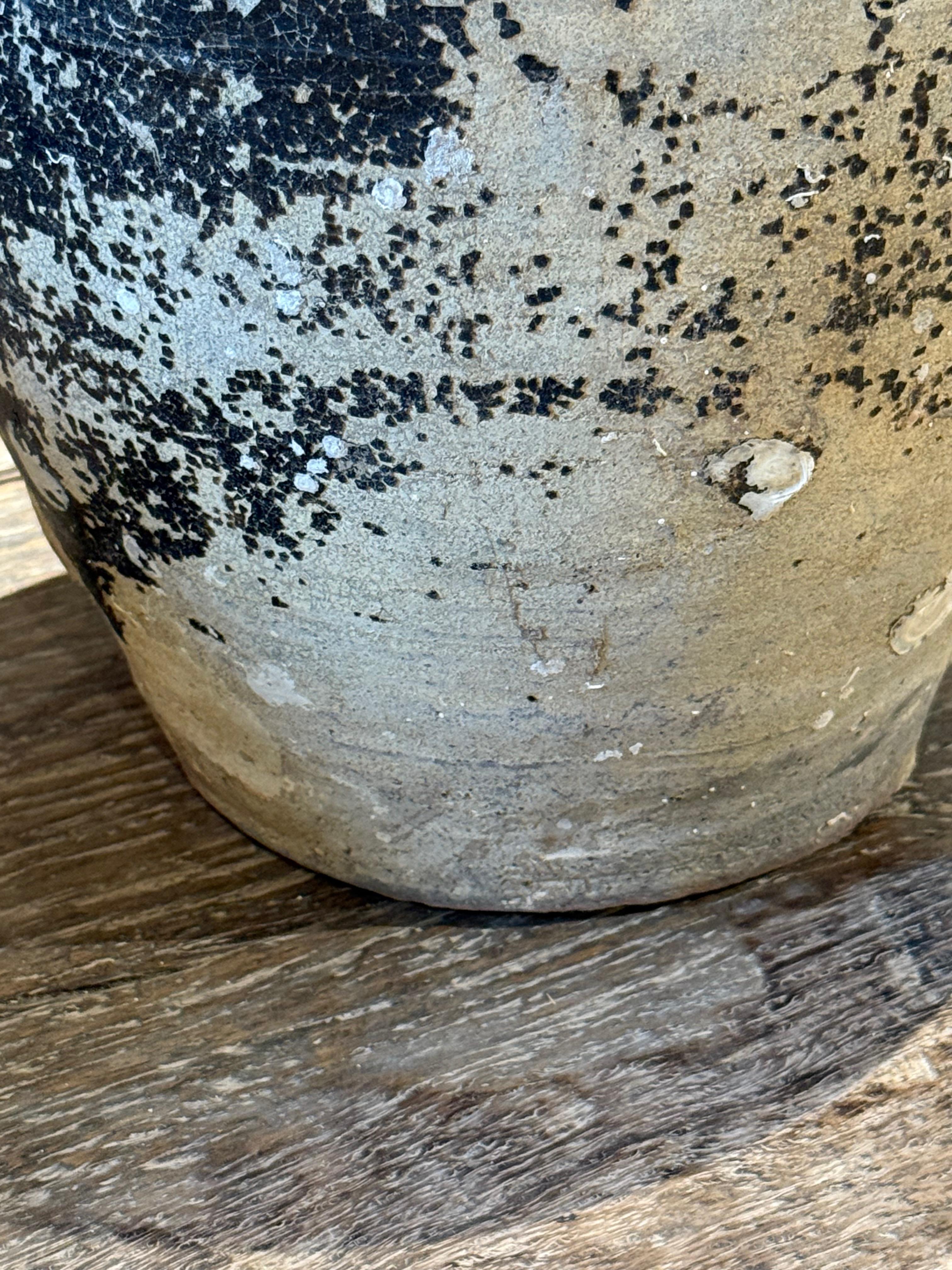 Céramique Vase du 19e siècle, épave de navire Sawankhalok, Thaïlande en vente