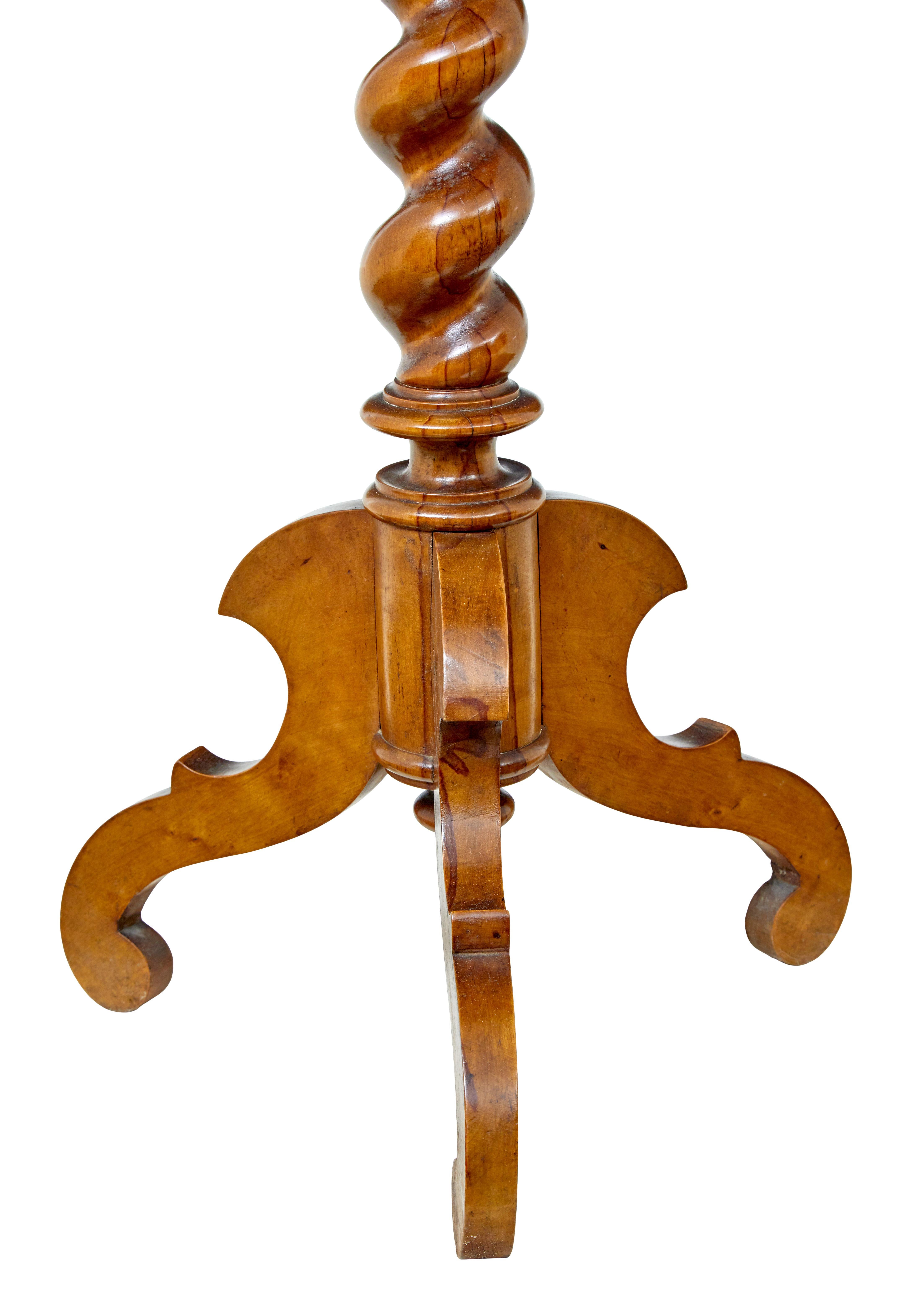 19th century burr elm octagonal side table. Circa 1880.

Octagonal burr elm top, with central strung circle and border around the outside shape. Barley twist and turned stem, raised on 3 scrolled feet.

Ideal for use in multiple rooms around the