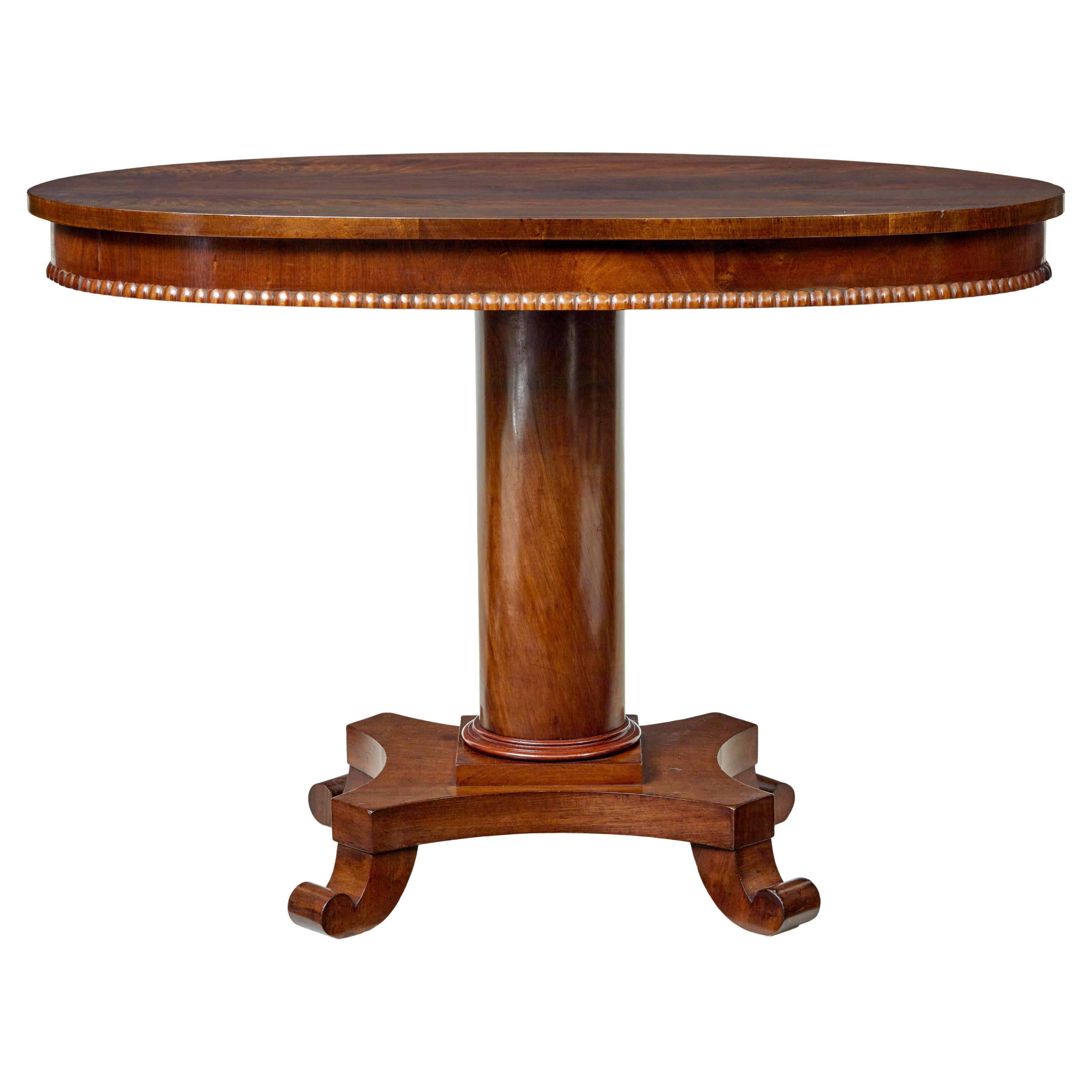 19th century Scandinavian flame mahogany oval table For Sale