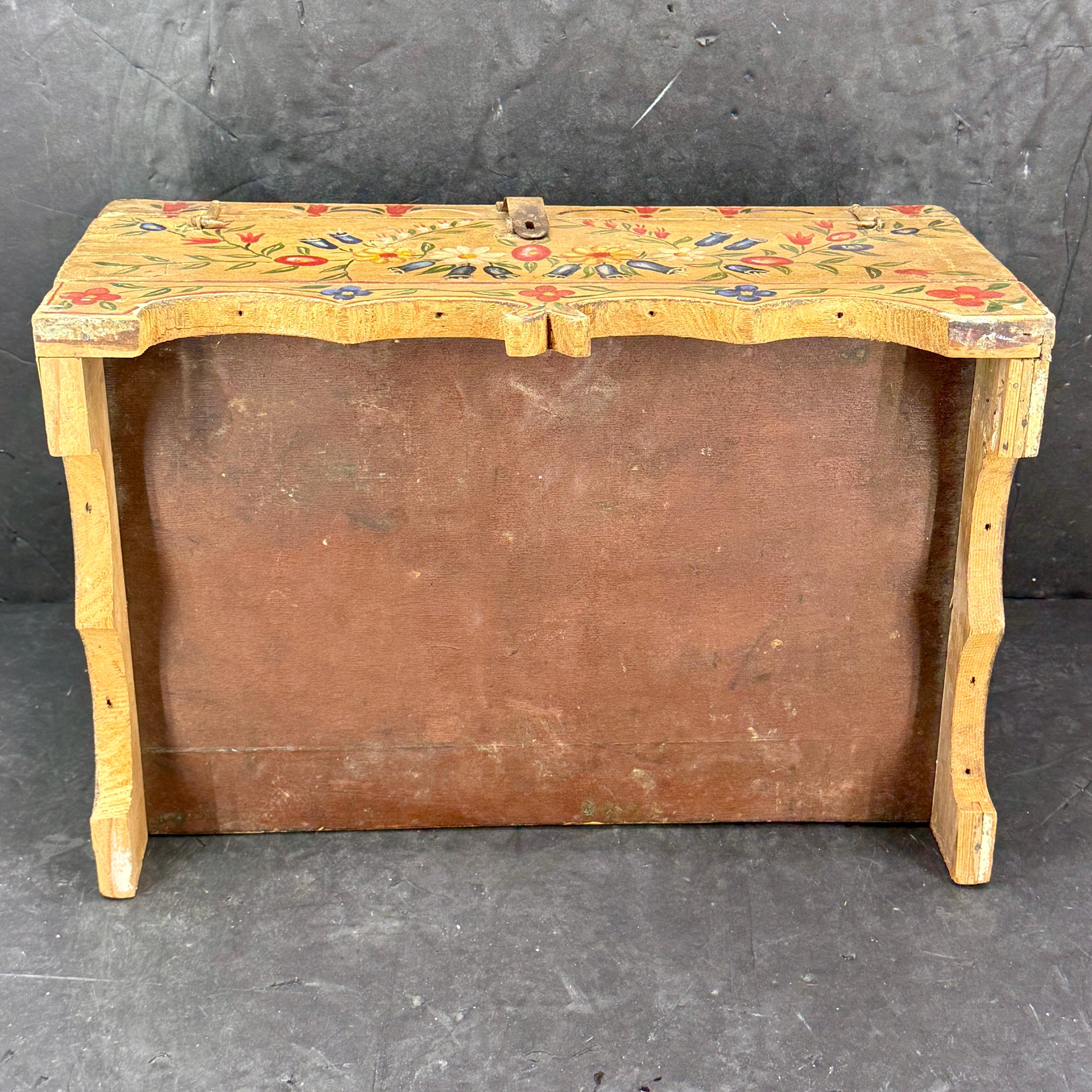 19th Century Scandinavian Folk Art Hand-Painted Chest Box For Sale 13
