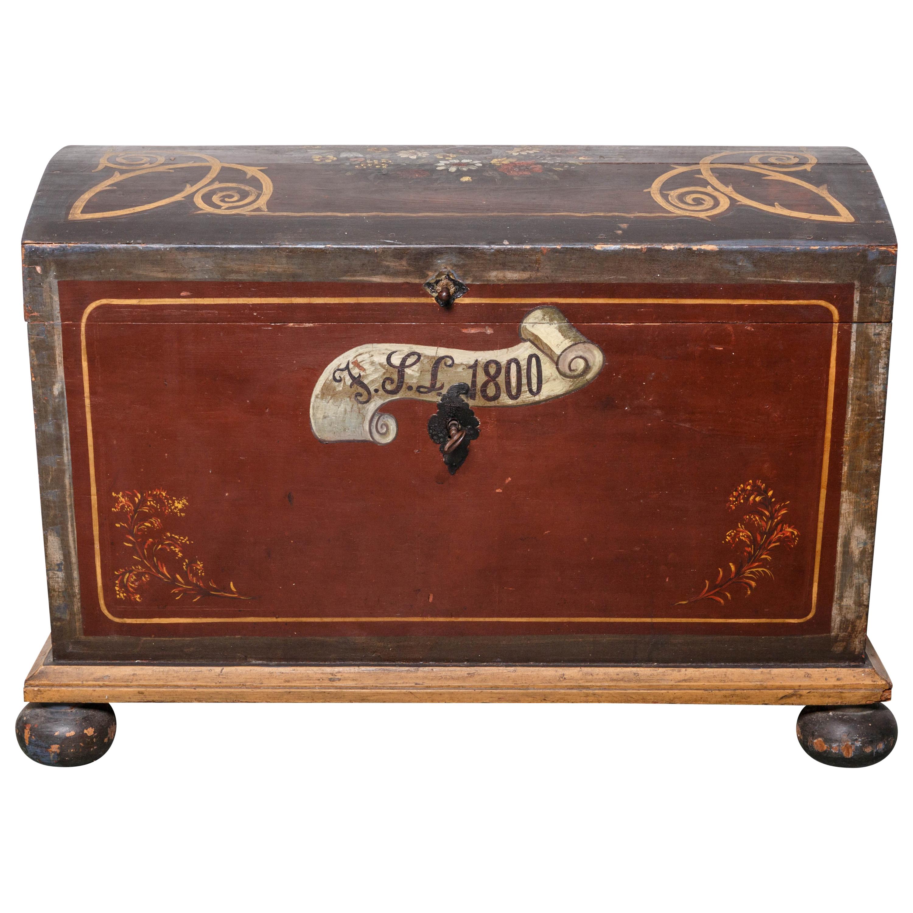 19th Century Scandinavian Painted Dome Top Trunk For Sale