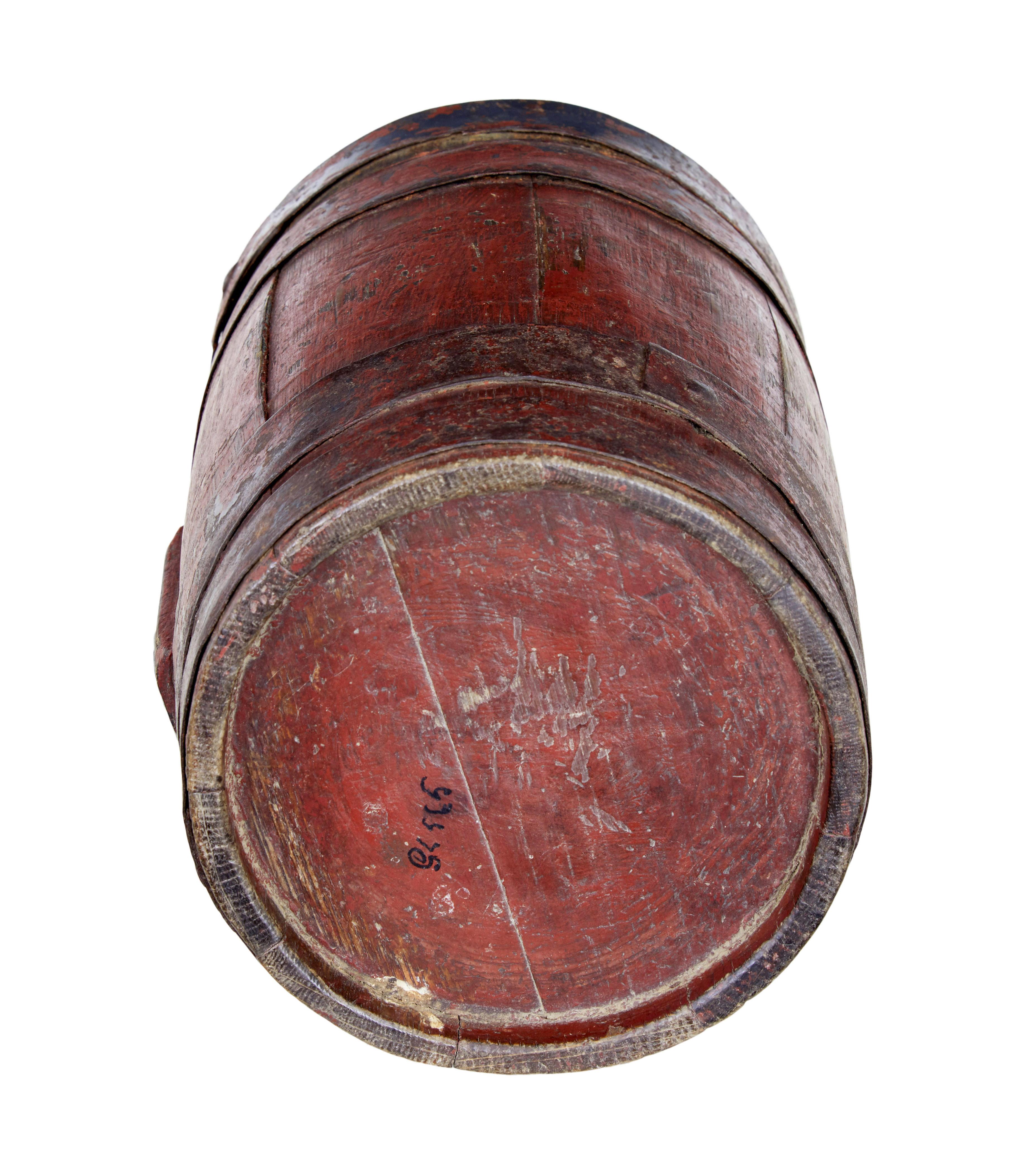 Hand-Crafted 19th Century Scandinavian Painted Oak Barrel For Sale