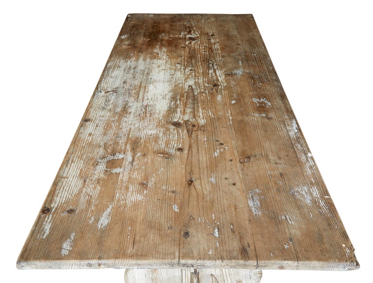 19th Century Scandinavian Painted Pine Dining Table For Sale at 1stDibs