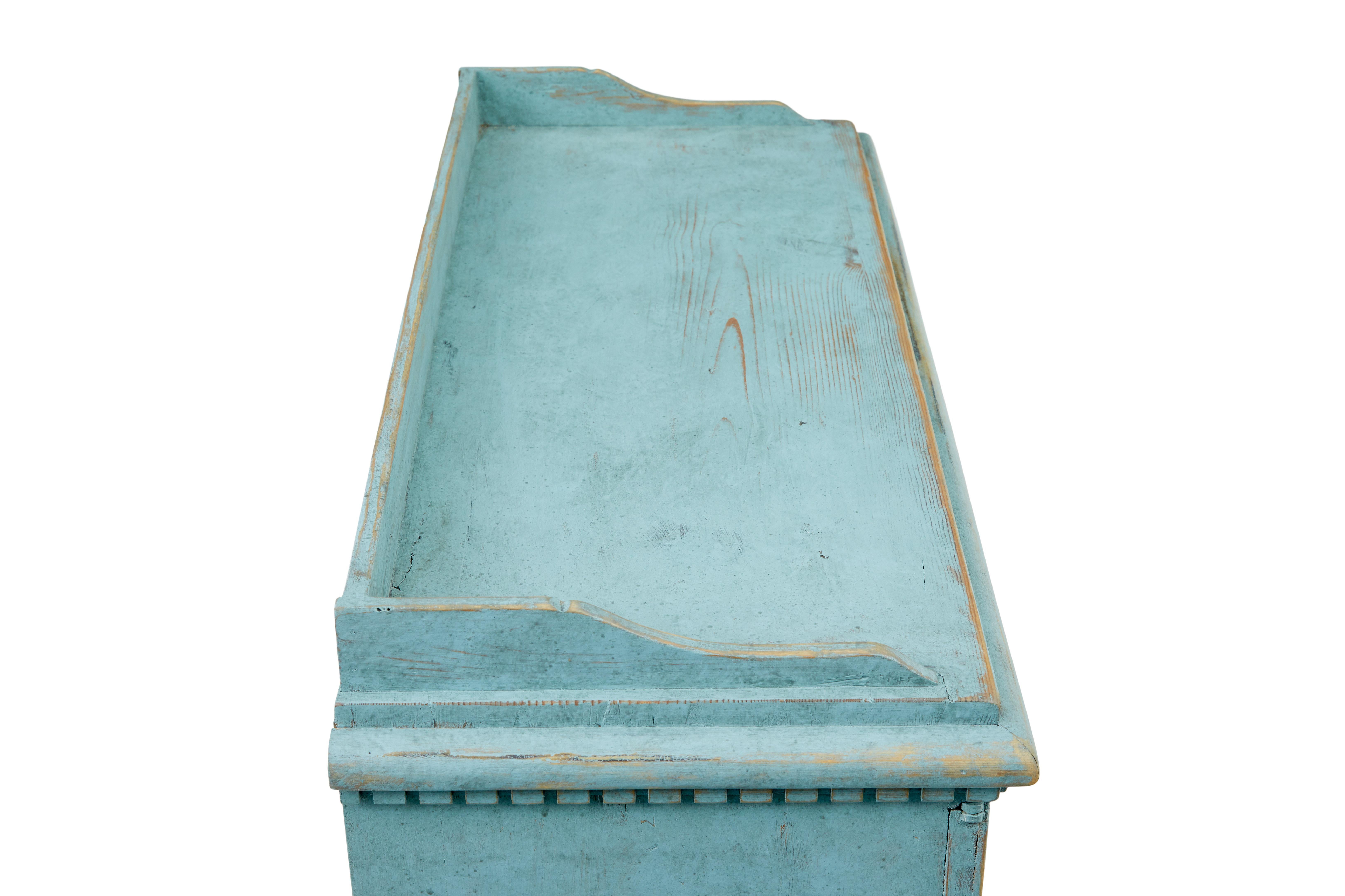 19th century Scandinavian painted small sideboard circa 1870.

Good example of a practical antique providing many uses around the home, being shallow in depth it lends itself perfectly to being used in a hallway or smaller spaces.

Rectangular top