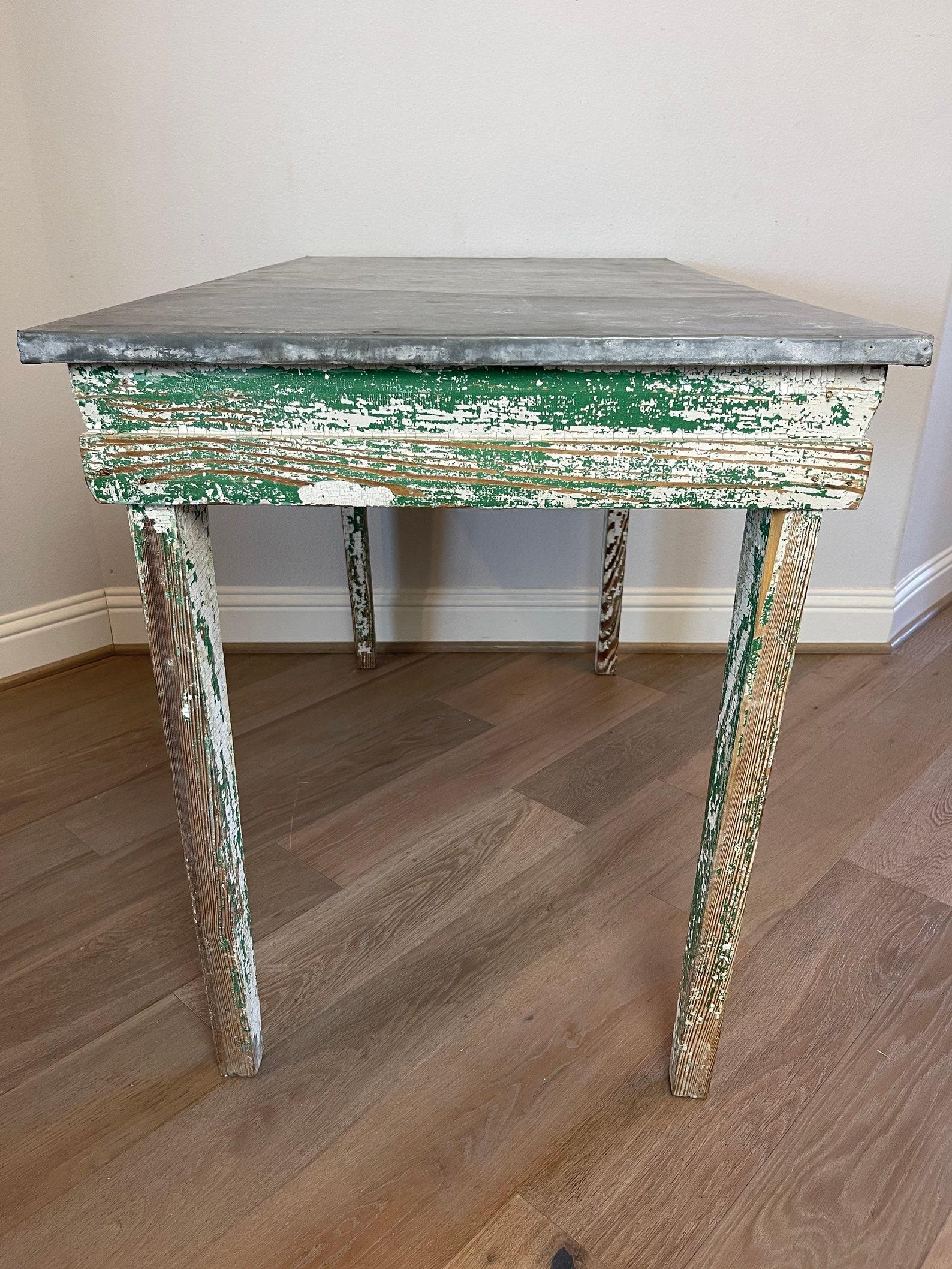 19th Century, Scandinavian Painted Pine Work Table For Sale 2