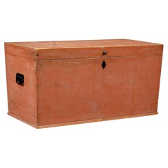 19th century Scandinavian pine flat top trunk