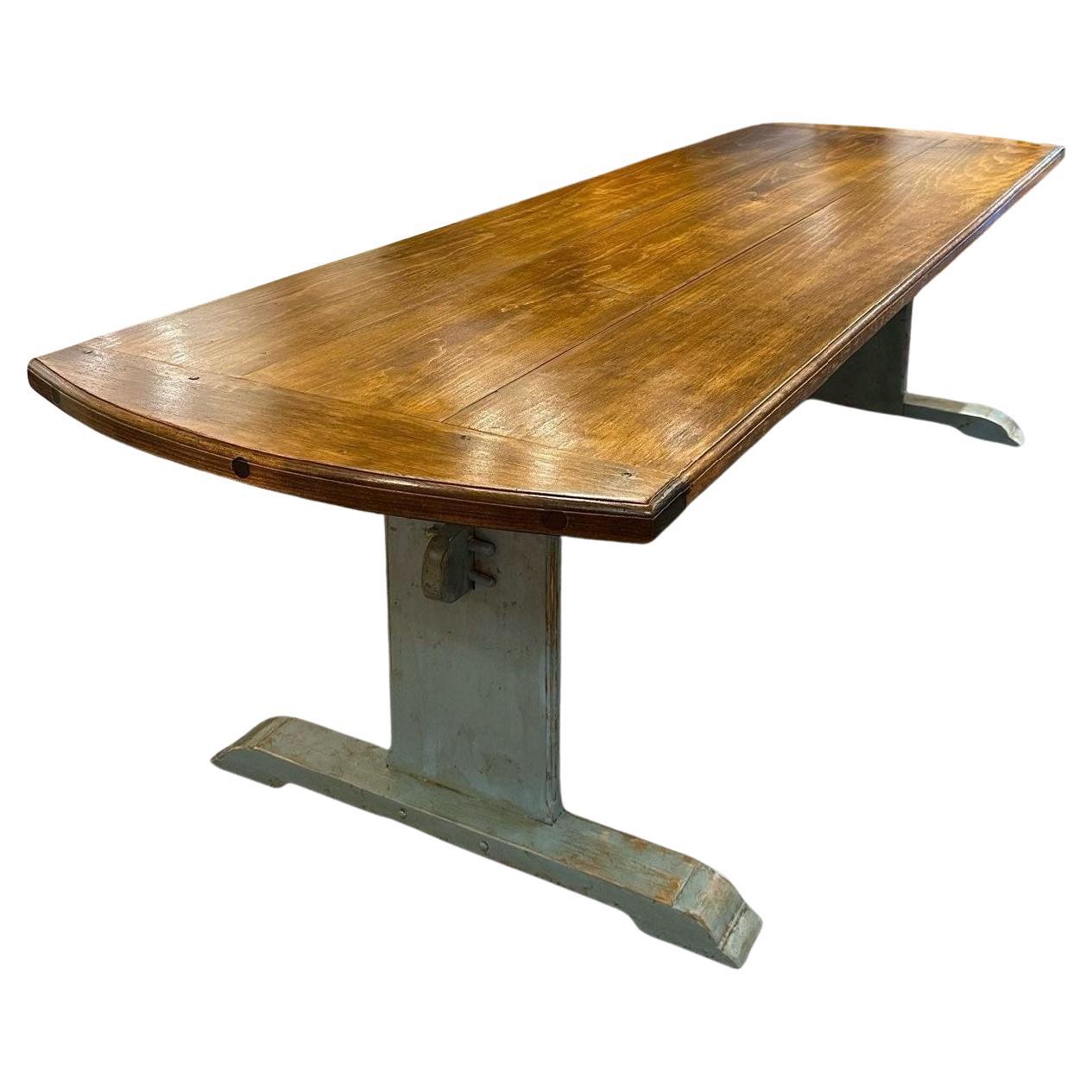 Table à tréteaux scandinave du 19e siècle en vente
