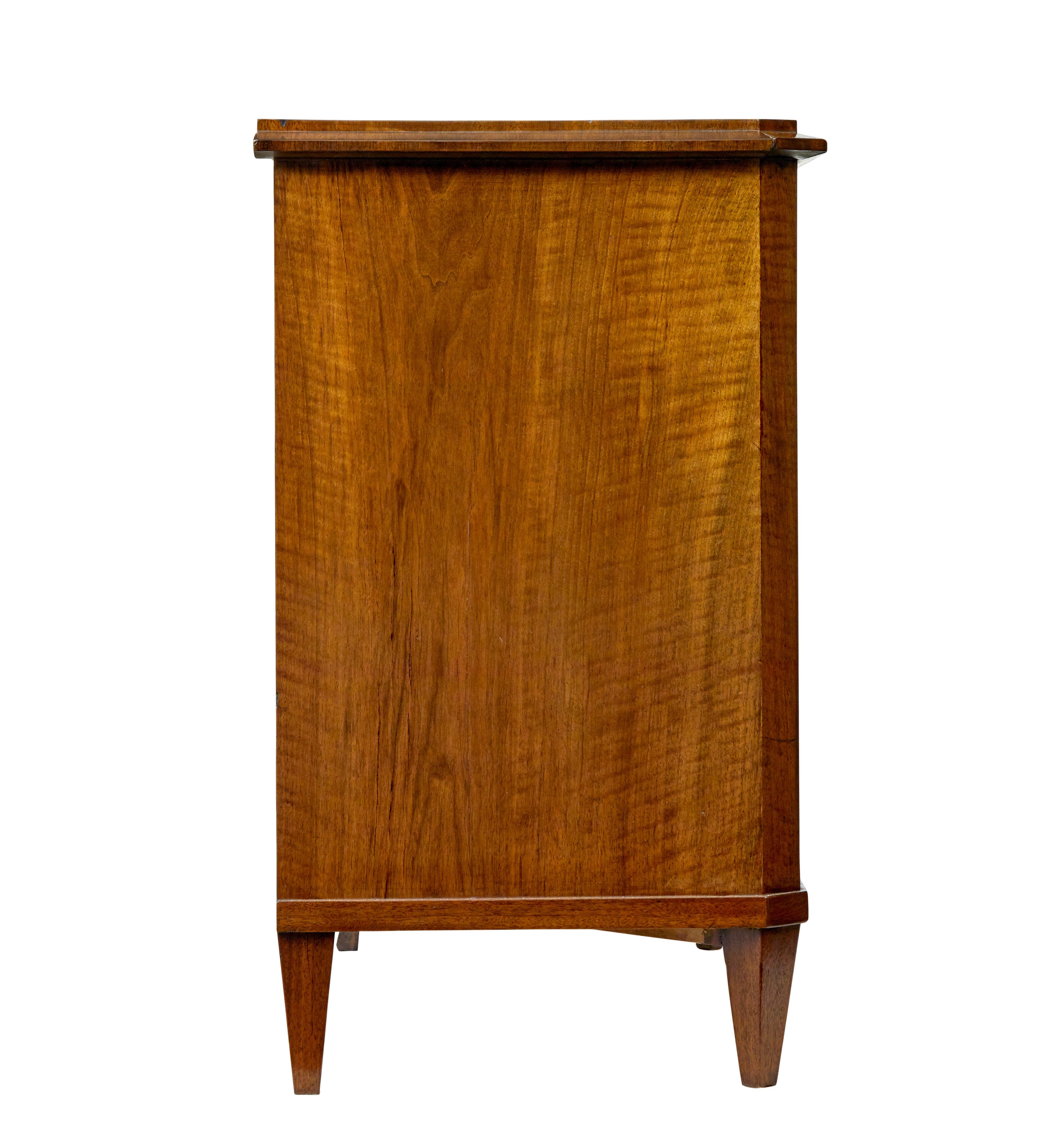 19th century Scandinavian walnut chest of drawers In Good Condition For Sale In Debenham, Suffolk