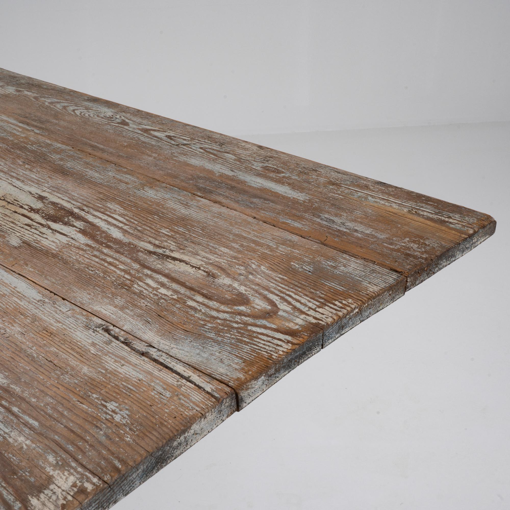 Skandinavischer Holztisch mit Torbein aus dem 19. im Zustand „Gut“ im Angebot in High Point, NC