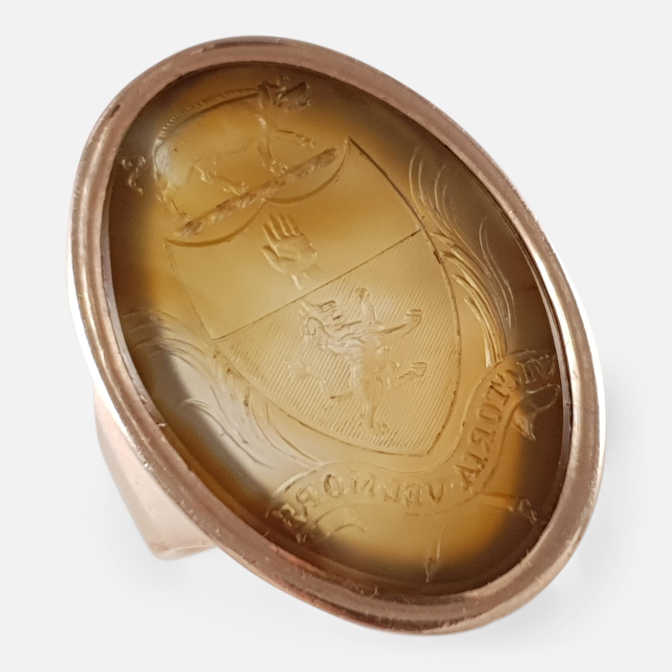 19th Century Scottish 9 Karat Gold Oval Crested Intaglio Agate Signet Seal Ring 6