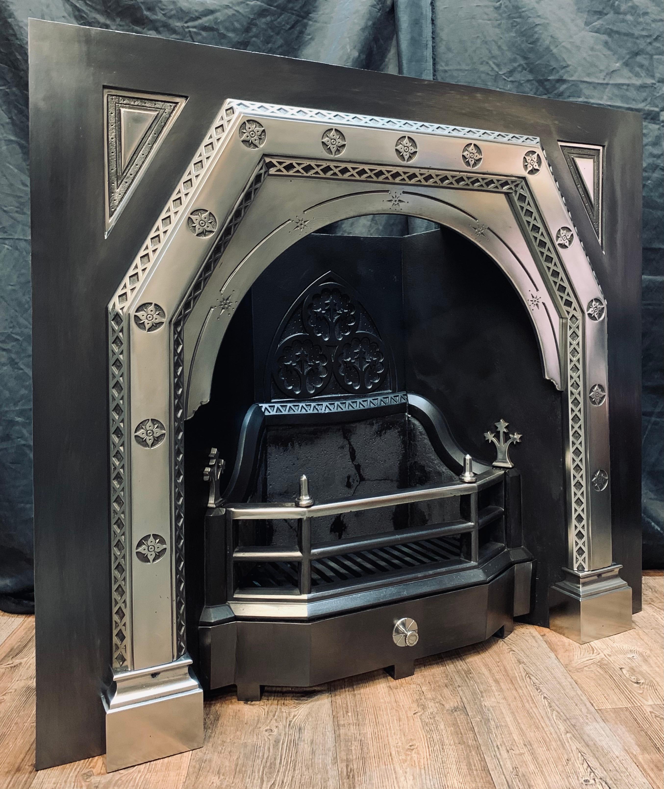 19th Century Scottish Aesthetic Movement Polished Cast Iron Fireplace Insert For Sale 8