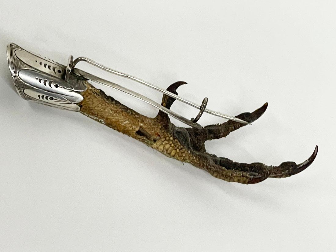 Silver 19th Century Scottish capercaillie foot brooch For Sale