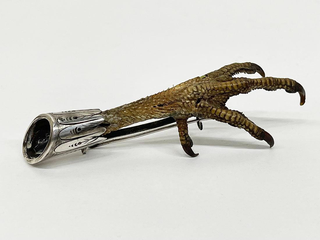 19th Century Scottish capercaillie foot brooch For Sale 3