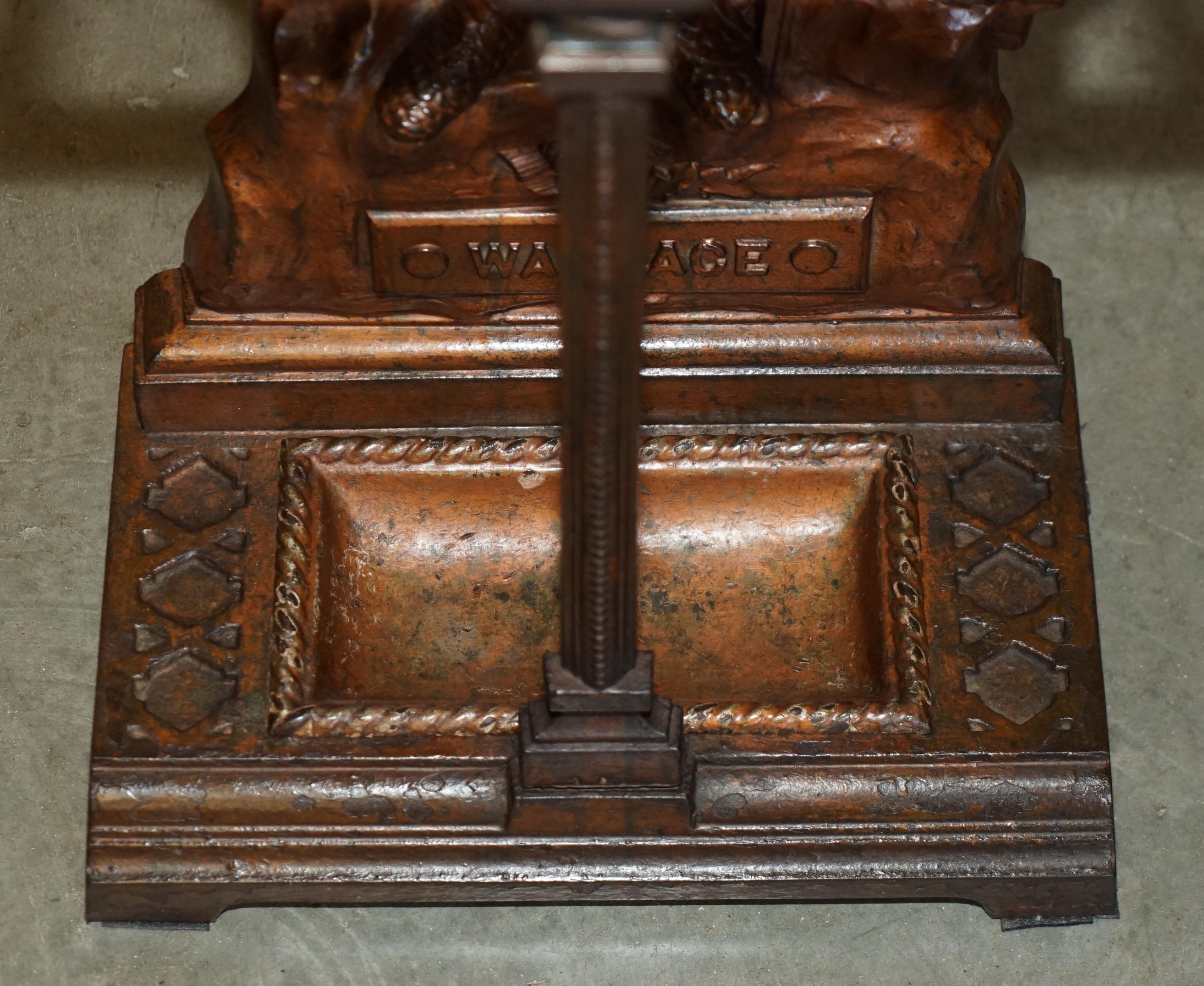 paragüero escocés de hierro fundido del siglo xix de grahamston de wiliam wallace en venta 2