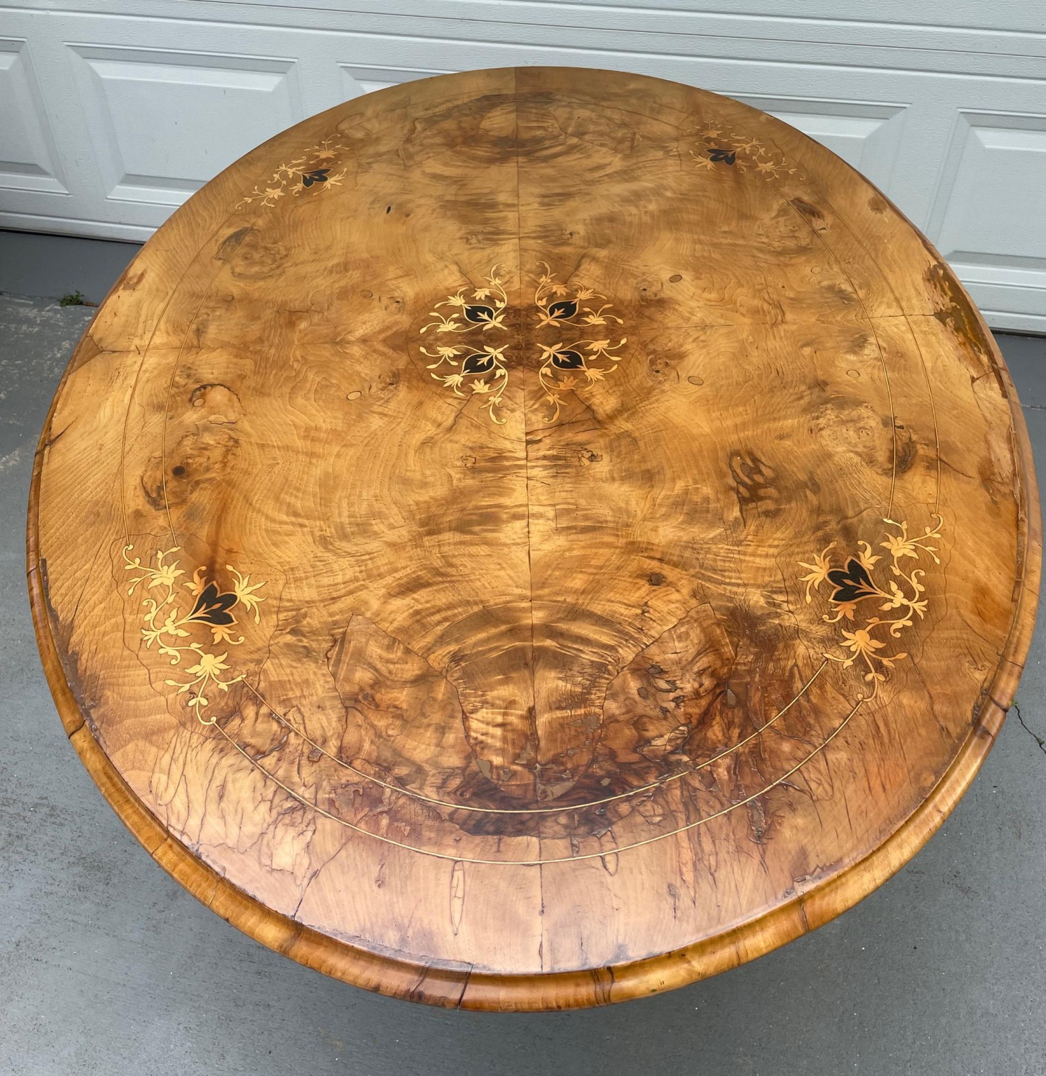 Victorian 19th Century Scottish Inlaid Burl Wood Tilt-Top Breakfast Table