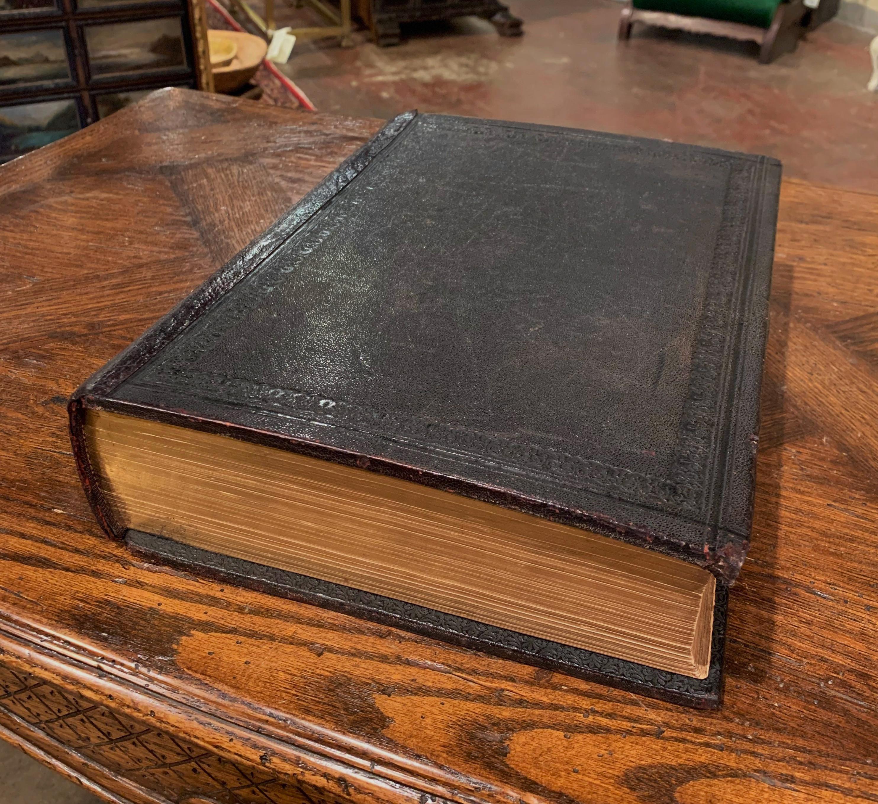 19th Century Scottish Leather-Bound and Tooling Holy Family Bible, Dated 1860 3