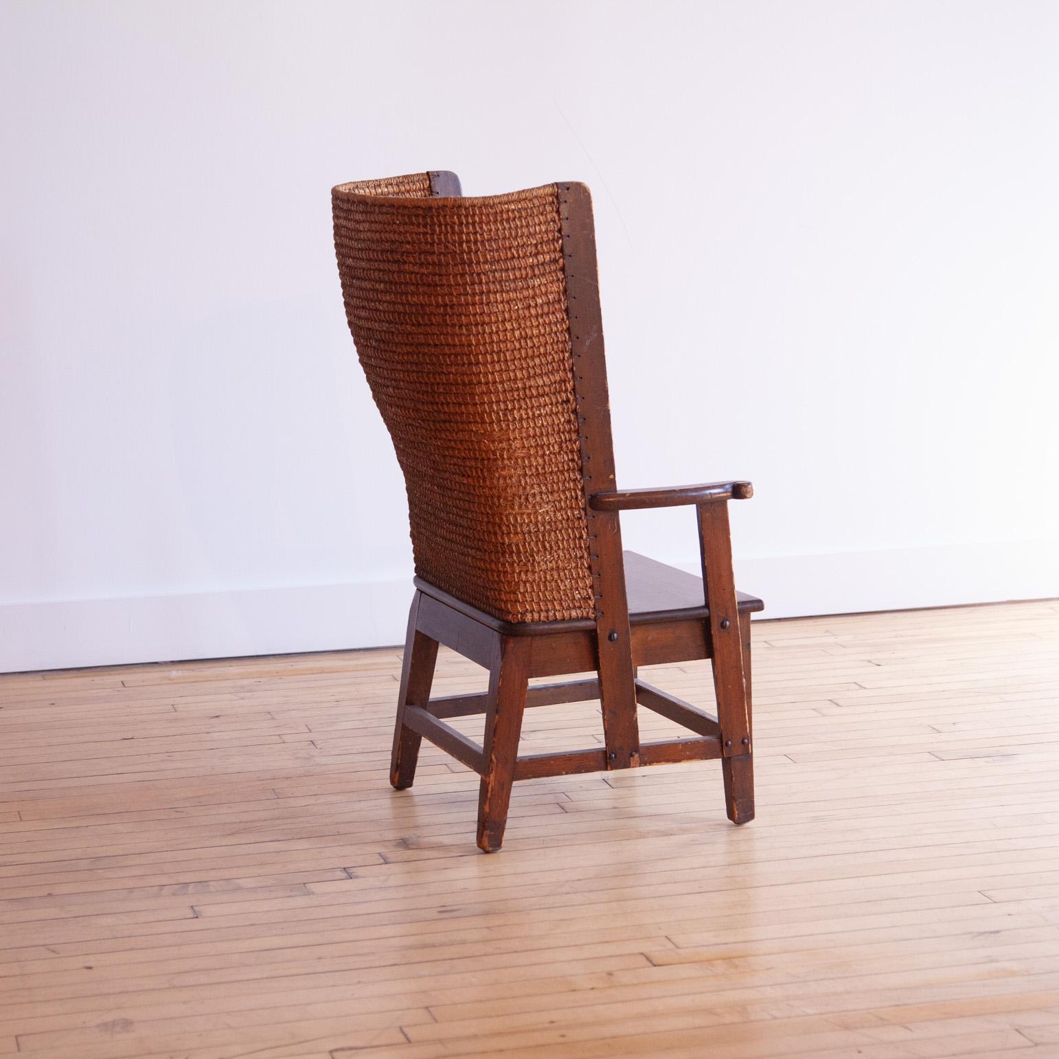 Chaise d'appoint au caractère fantastique provenant des îles d'Écosse.

C'est une véritable pièce d'apparat.

Expédié de Philadelphie.


Plus d'histoire : 

Le design de la chaise orkney est un héritage qui remonte à des centaines d'années. Conçu à