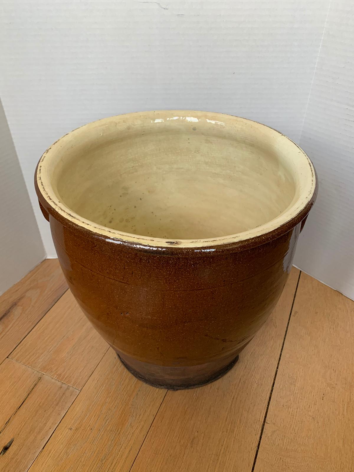 19th Century Scottish Pottery Milk Vessel, Unmarked In Good Condition In Atlanta, GA