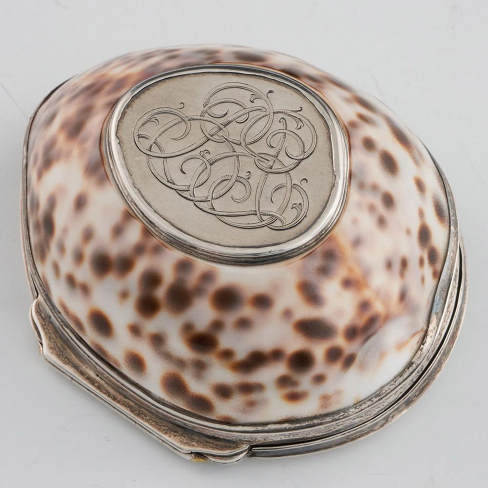19th Century Scottish Silver Mounted Cowrie Shell Snuff Box For Sale 2