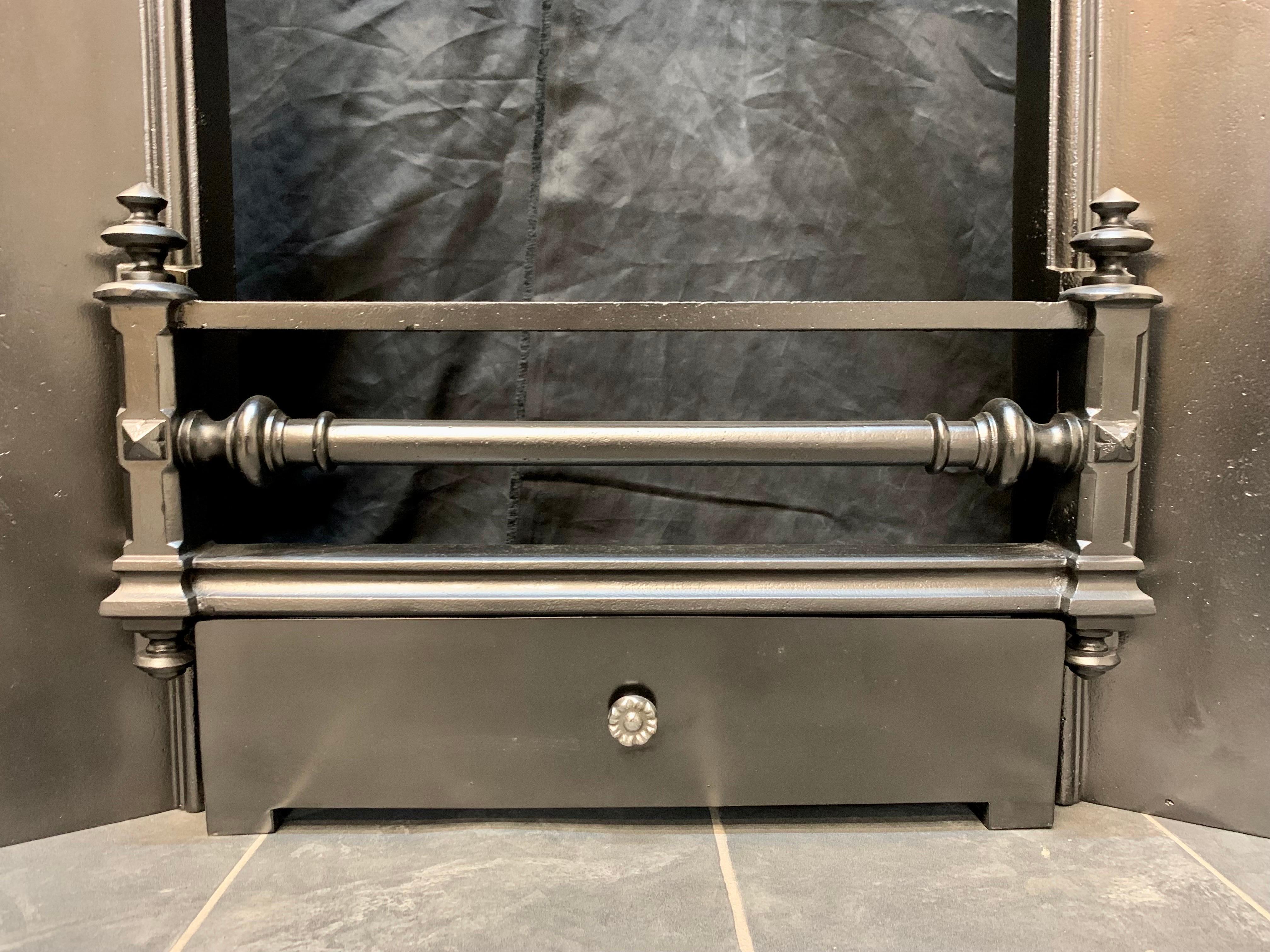 19th Century Scottish Splayed Cast Iron Fireplace Insert For Sale 1