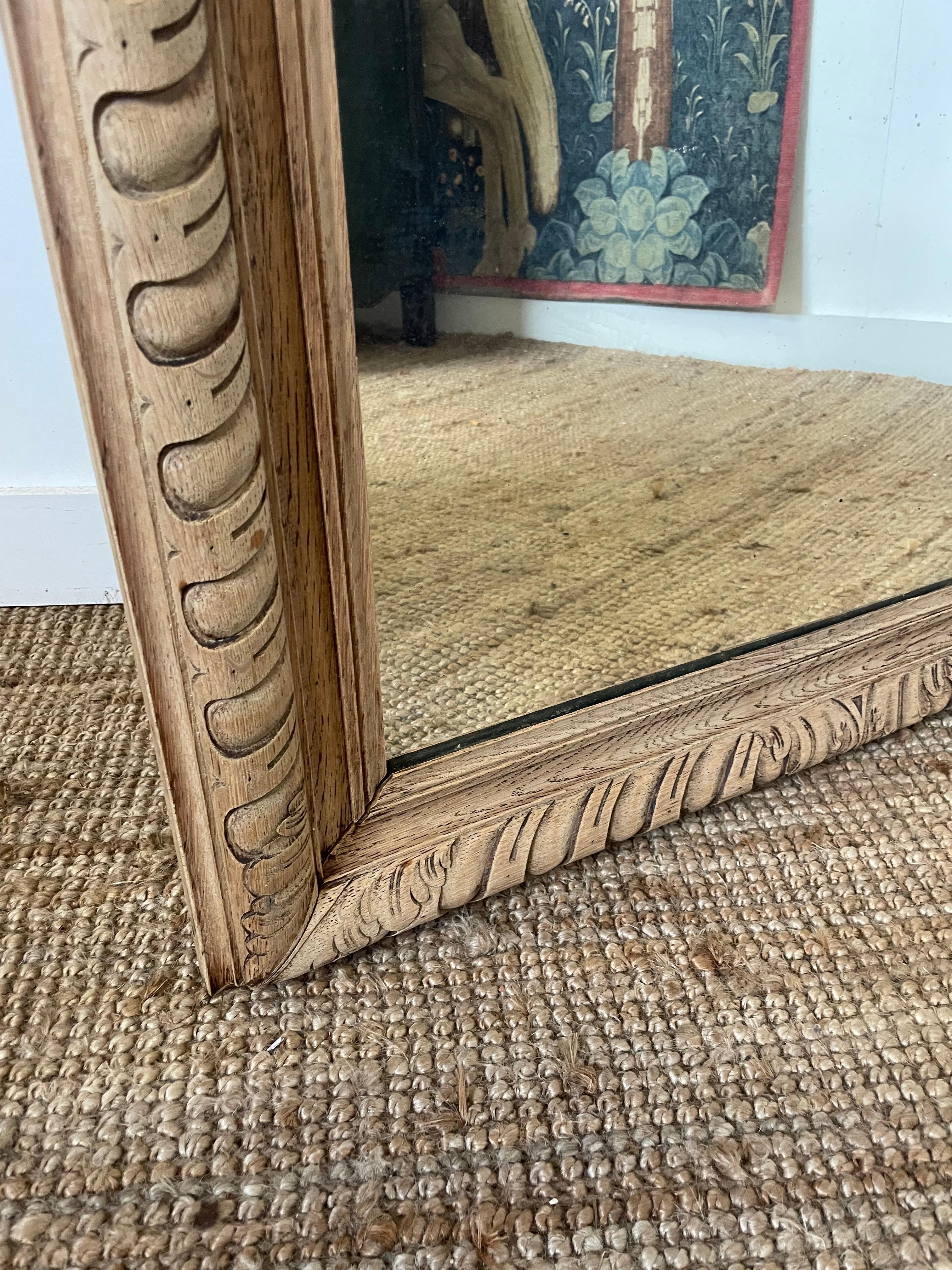 19th century scrubbed oak over mantle mirror  In Good Condition For Sale In Budleigh Salterton, GB