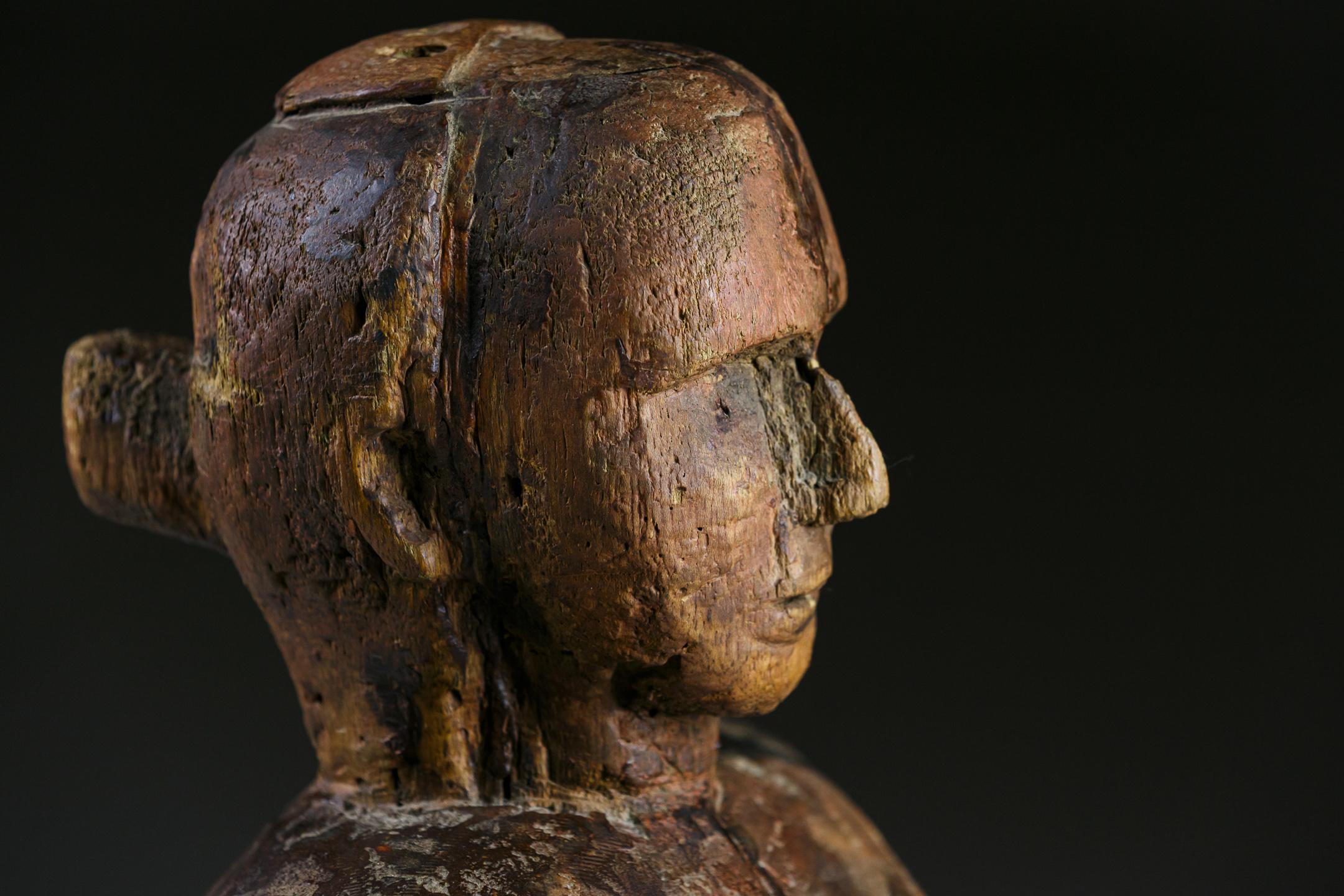 19th Century Sculptural Carving of a Woman For Sale 5