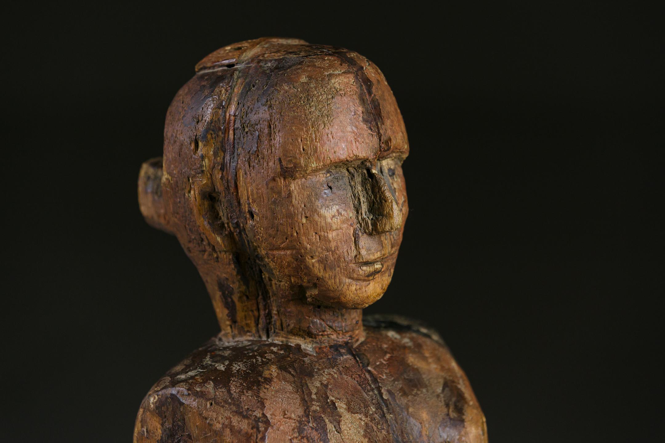 19th Century Sculptural Carving of a Woman For Sale 1