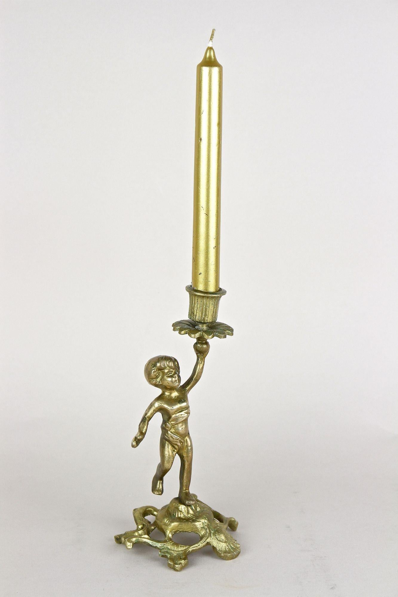 Portacandele scultoreo decorativo del XIX secolo, risalente al periodo del cosiddetto 