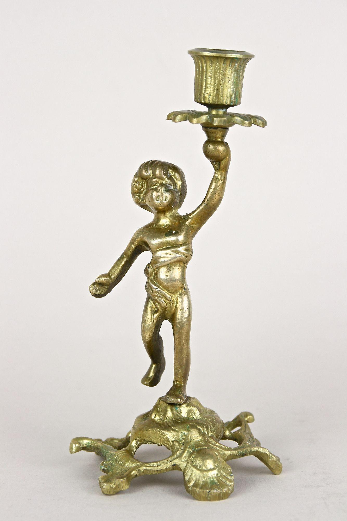 Neobarocco Portacandele scultoreo in ottone barocco del XIX secolo, AT 1880 ca. in vendita