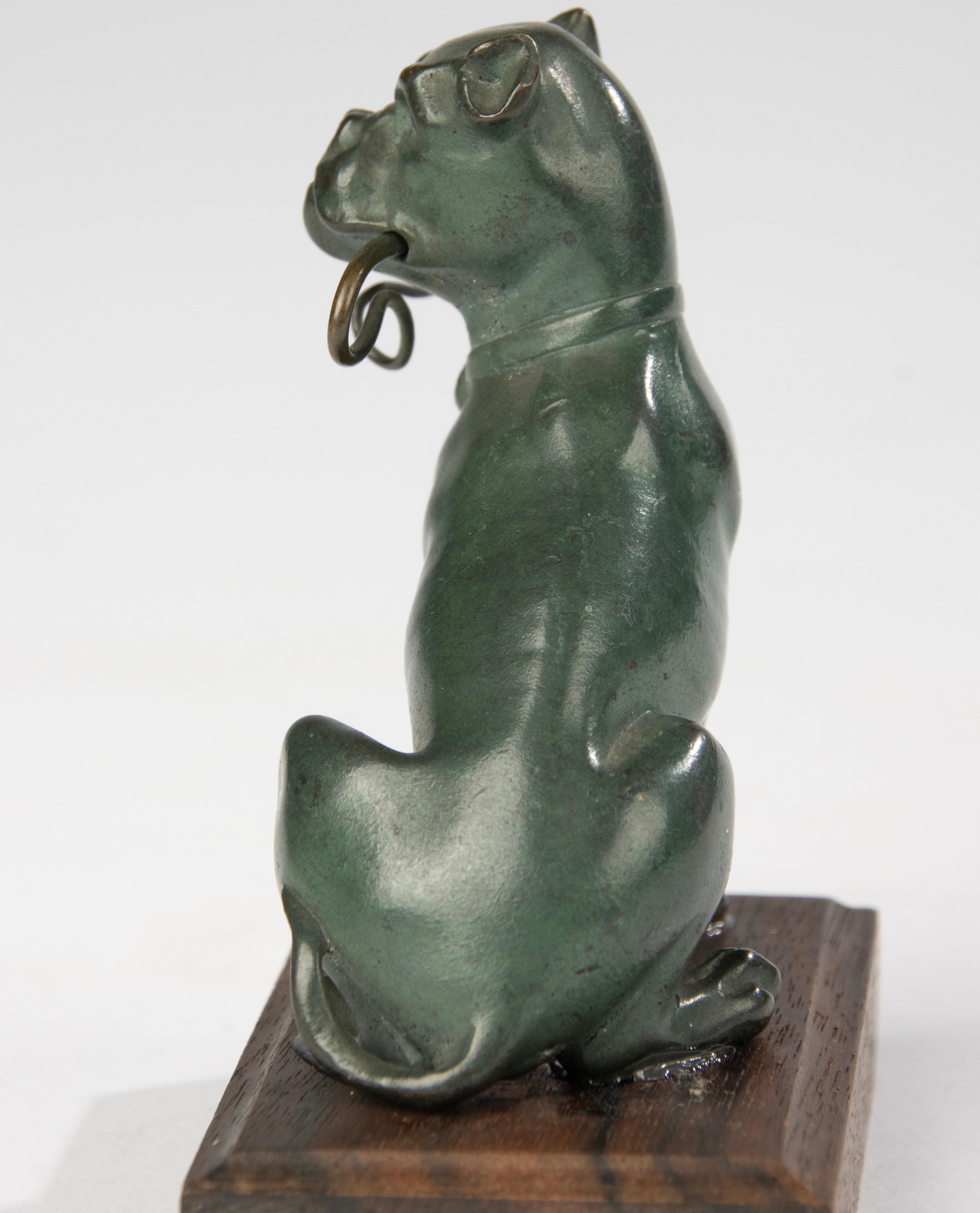 19th Century Sculpture of a Bulldog - Green Patina - Animal Sculpture For Sale 1