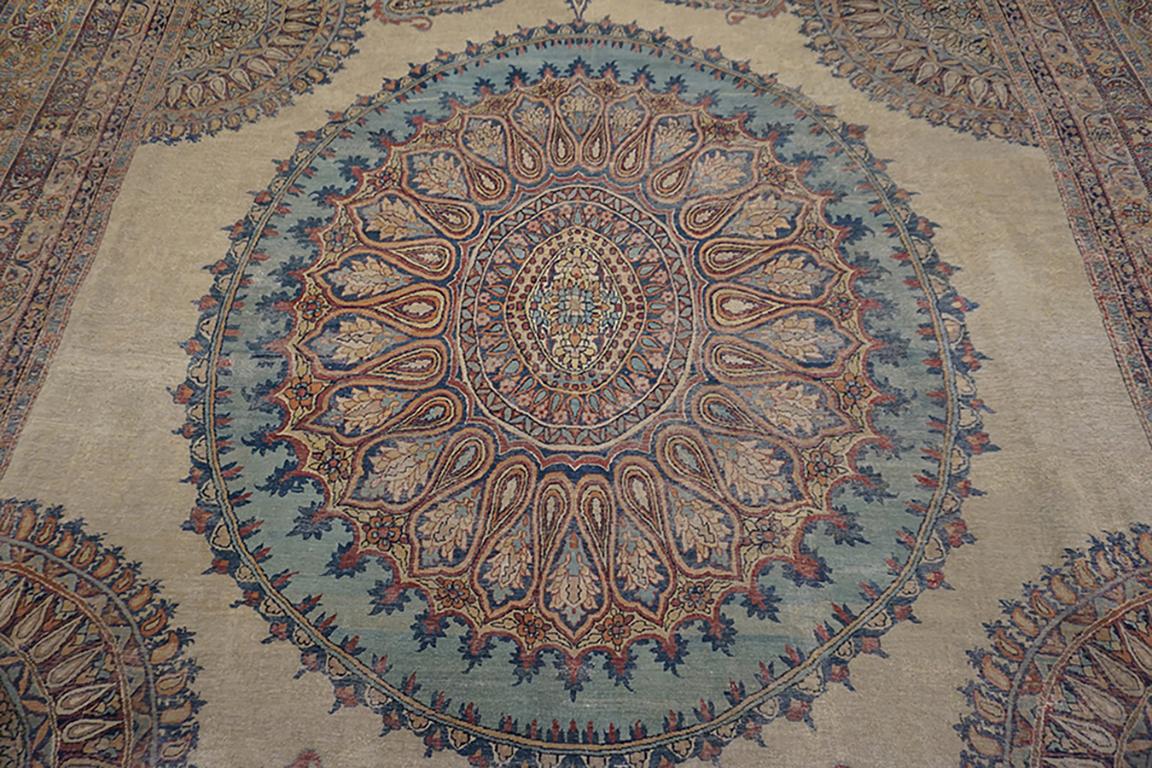 Tapis persan Kirman Laver du 19ème siècle Bon état - En vente à New York, NY
